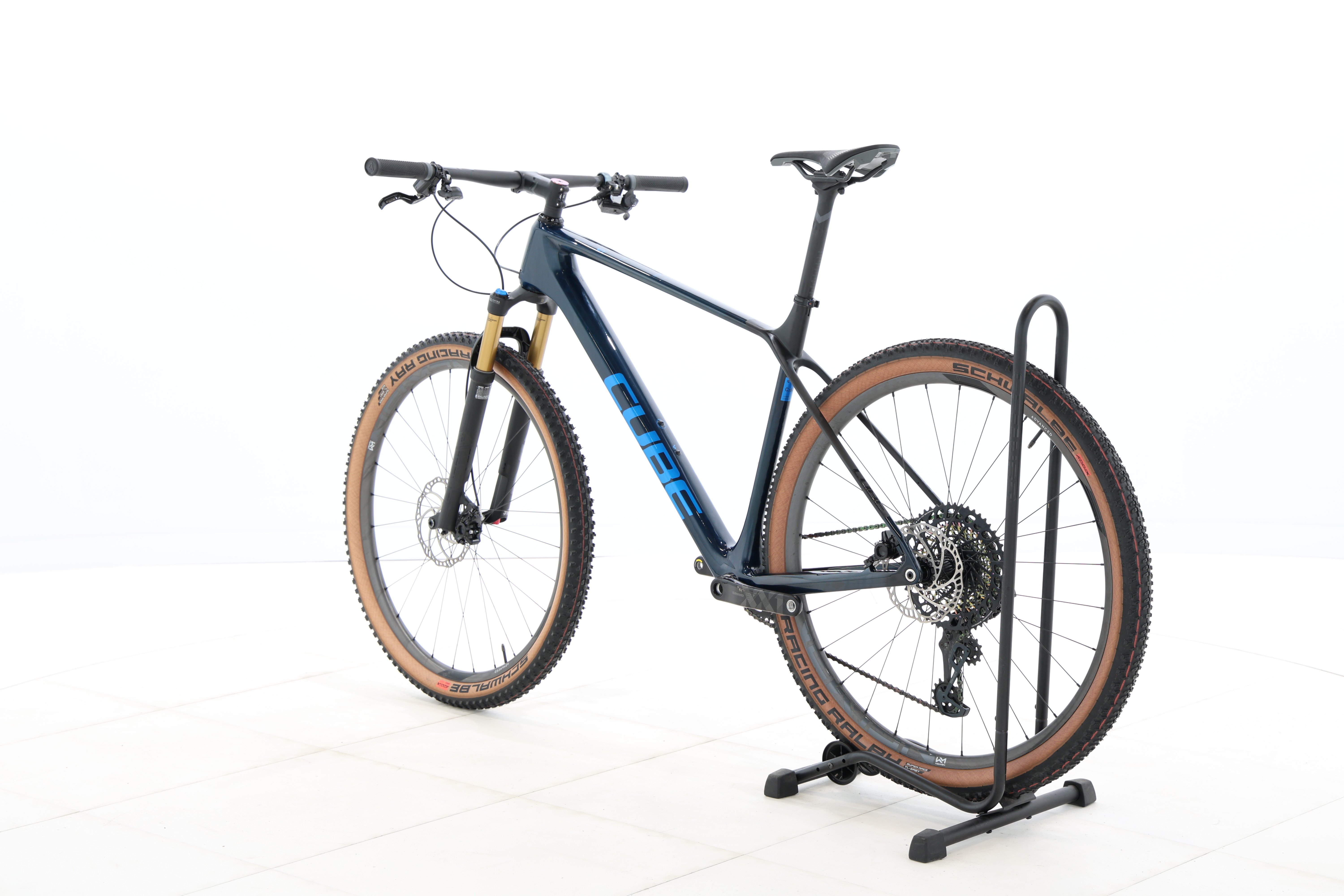 83161924-6ff1-4571-9da9-f43ee36487b3