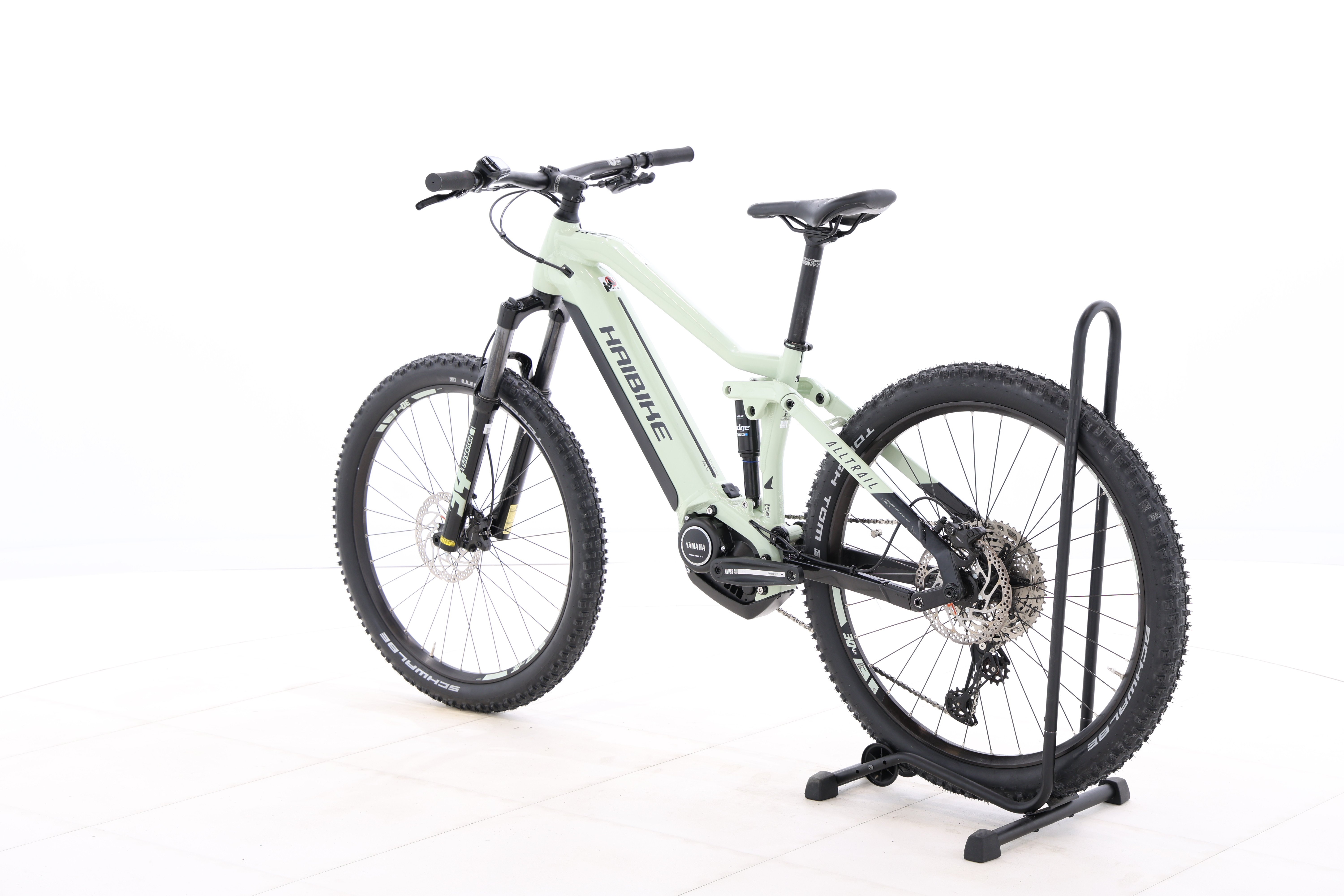 384345e2-caa5-4681-9c08-8ef36dc01e83