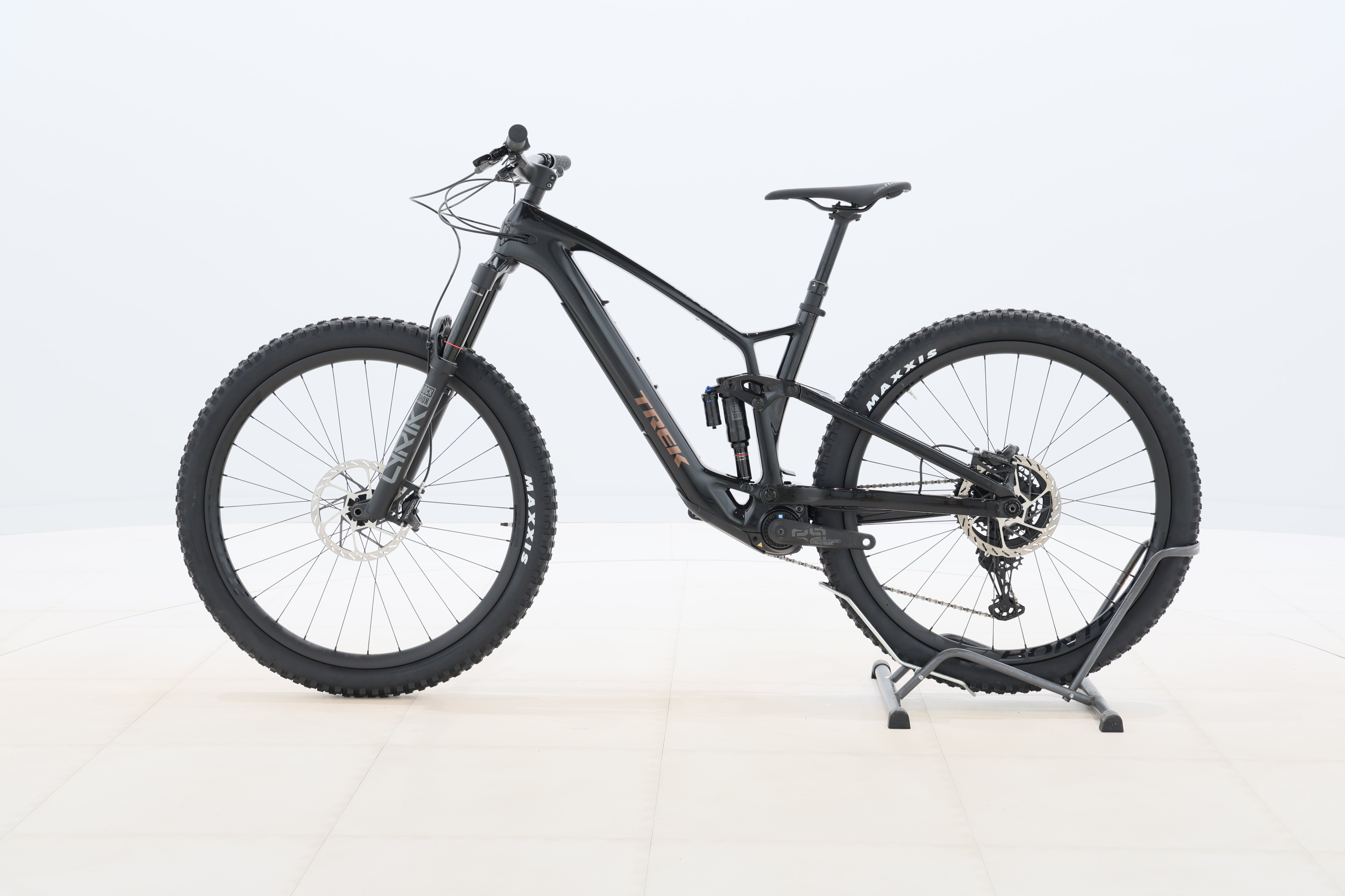 2576dfec-d5a7-4582-8549-81c806972d3d