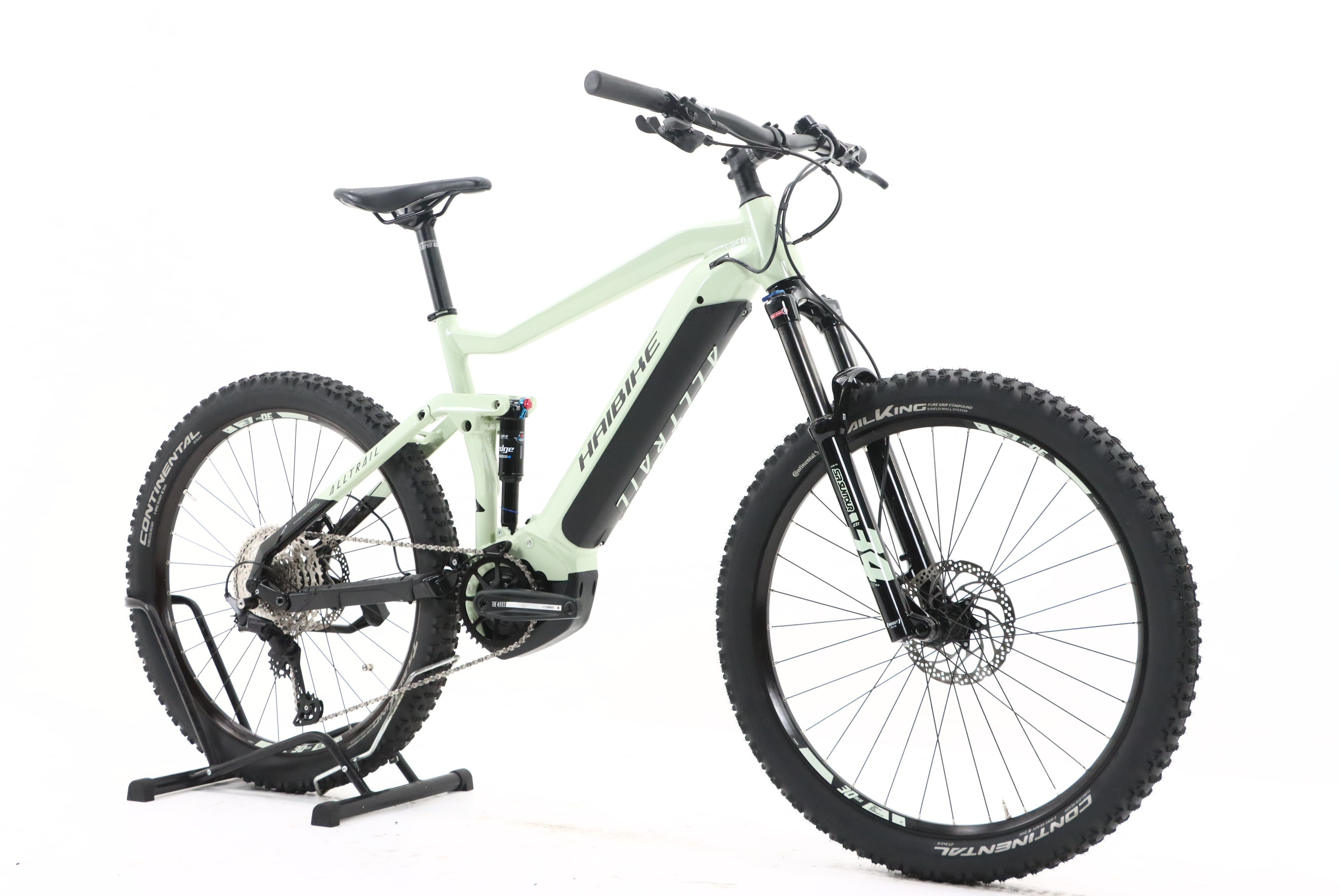 d27f7246-c6fe-4b70-bad6-d4885904d04c