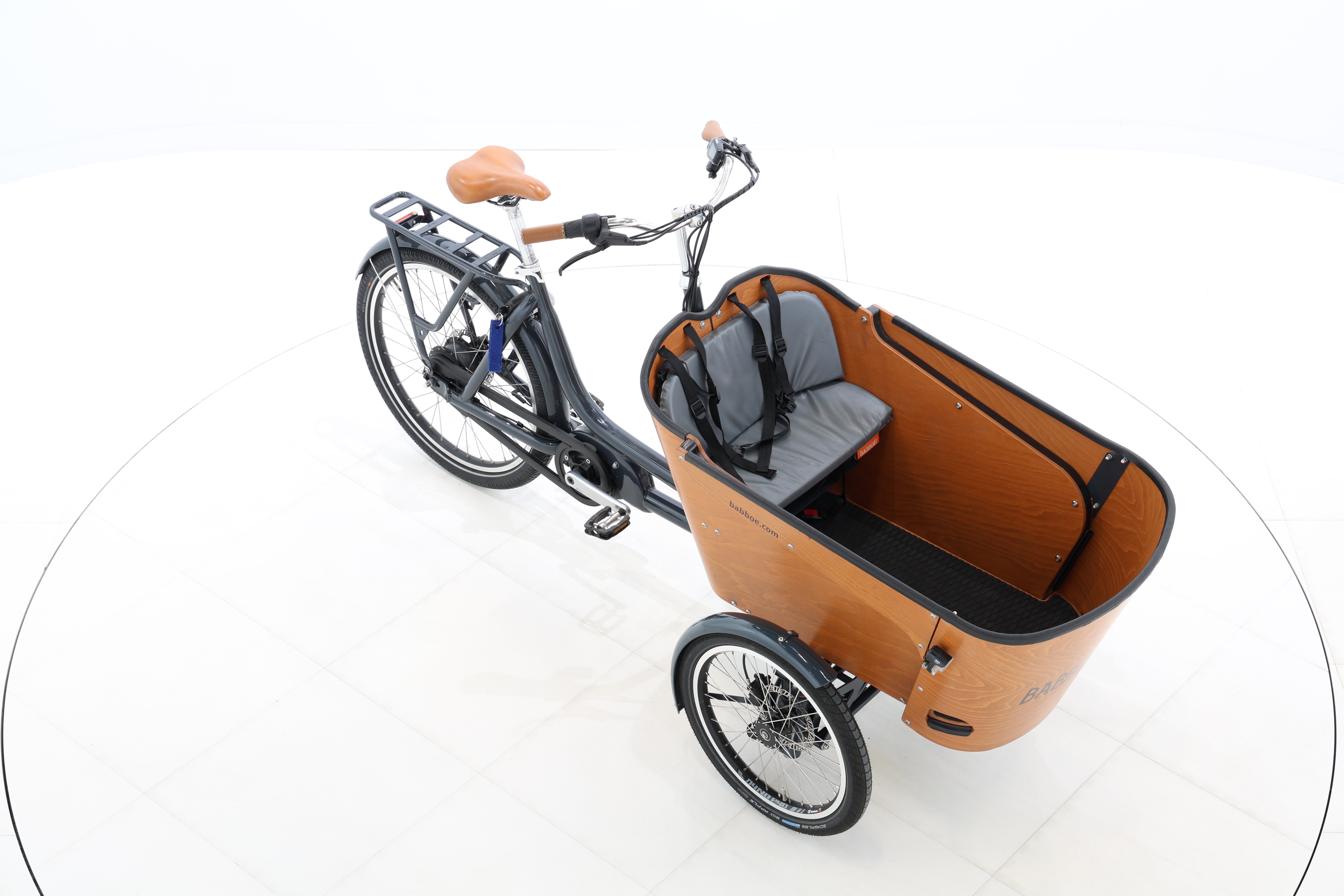 66d3218d-22f3-42ad-9508-a67de270bf12