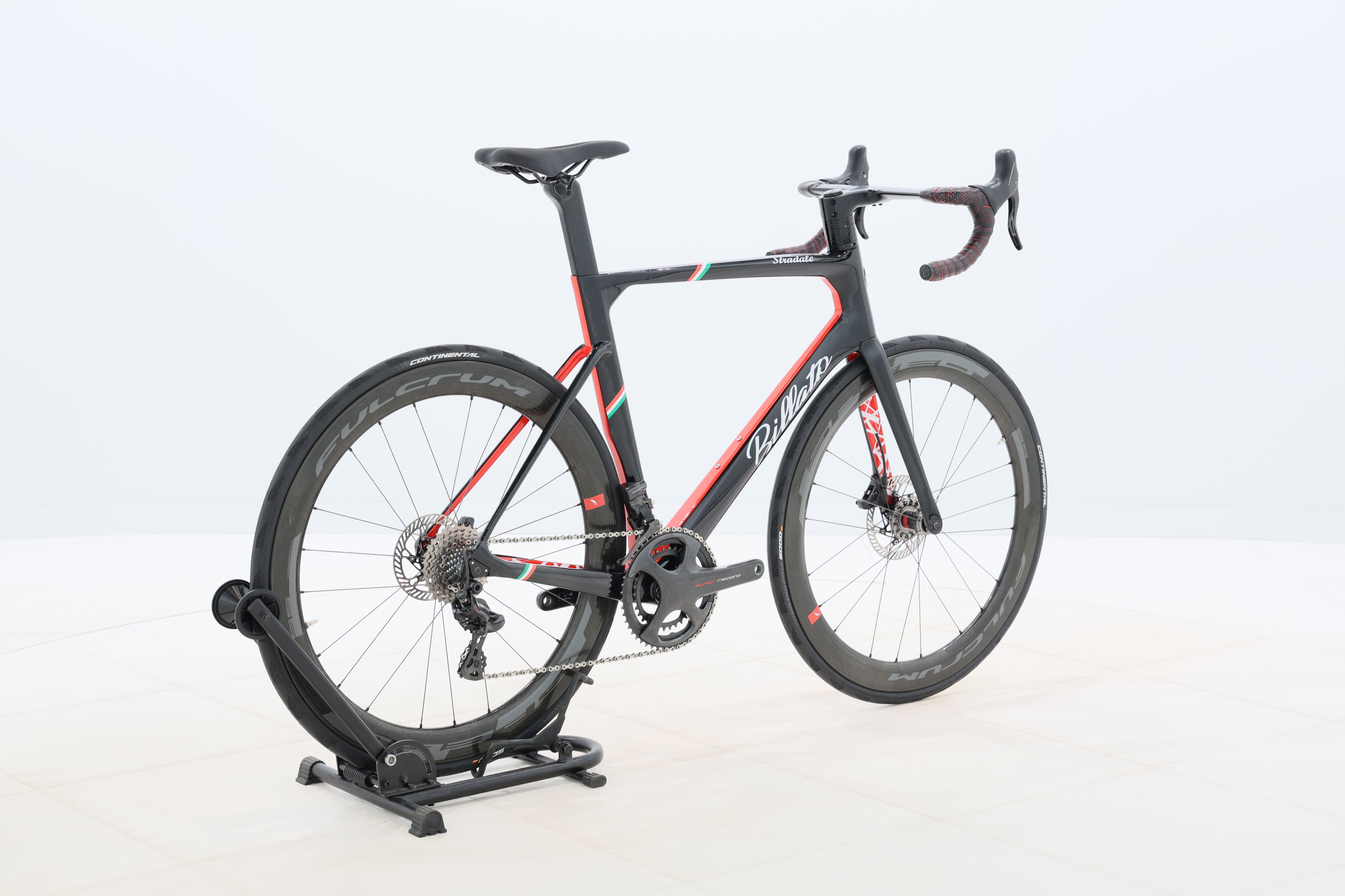 04cd83b8-4e7b-4925-ab97-6862d299caa7