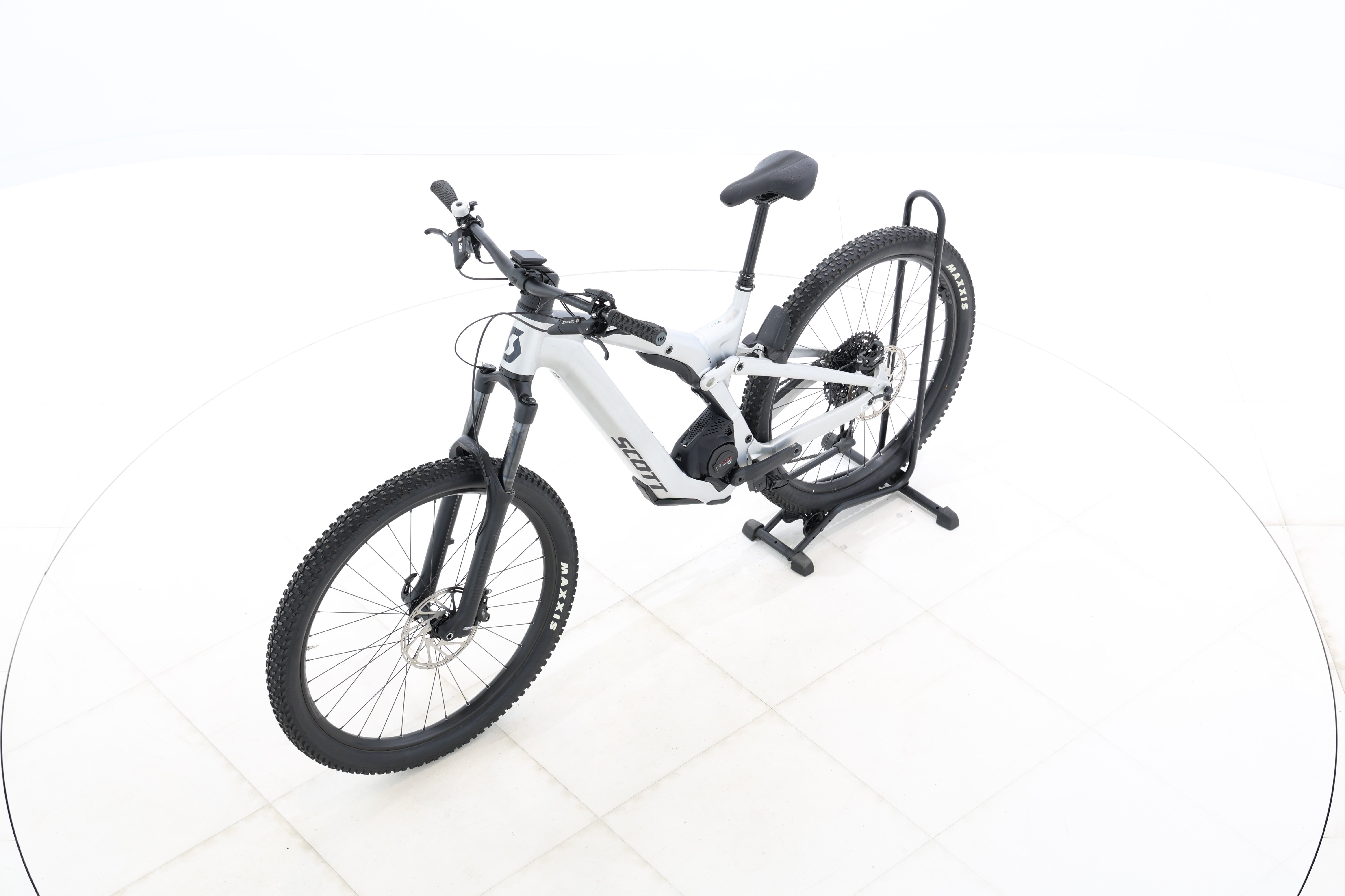 98dd48cc-1340-4380-9a47-999542ff2548