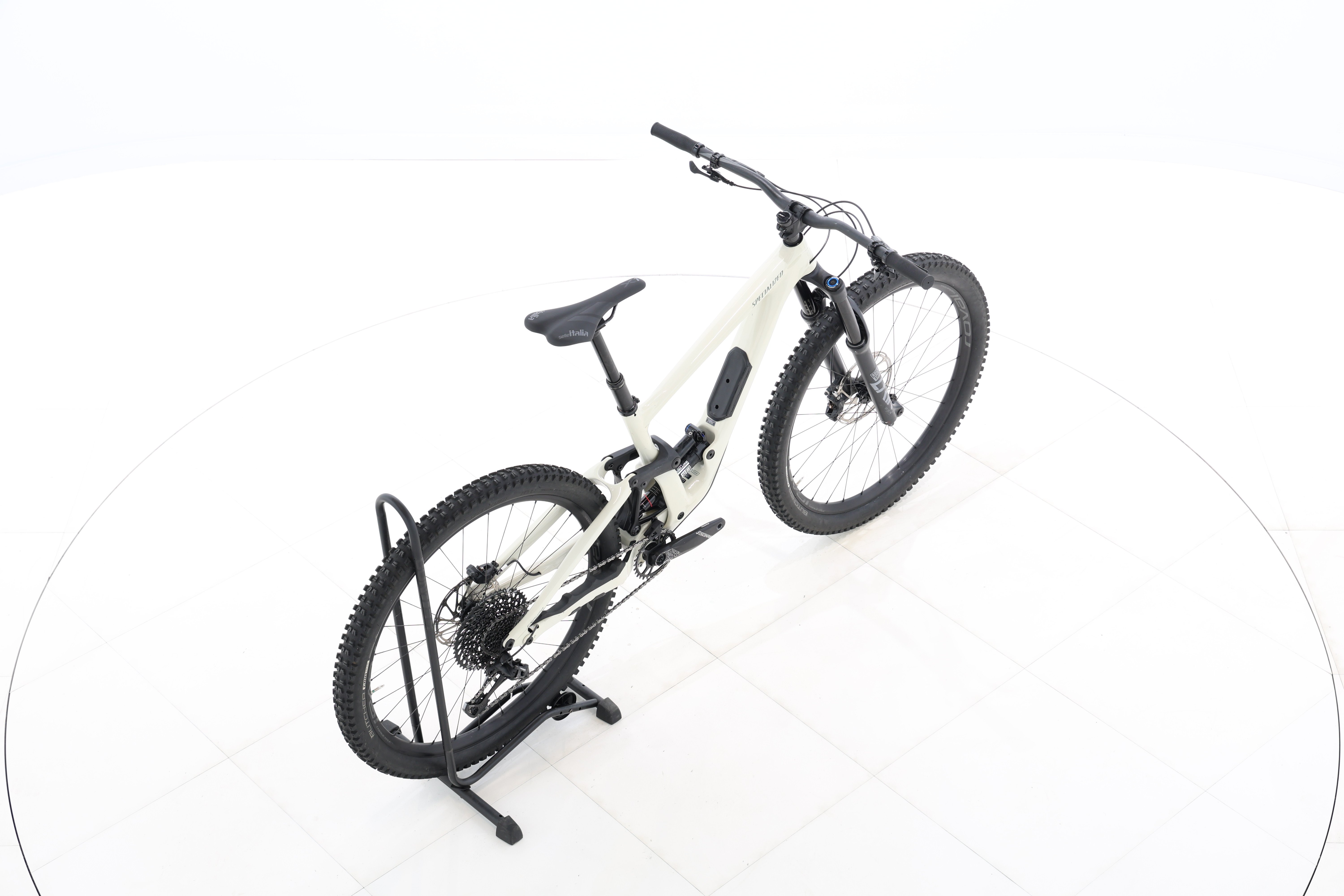 b590fe33-77ab-4349-a59e-7bfcff55e1d6