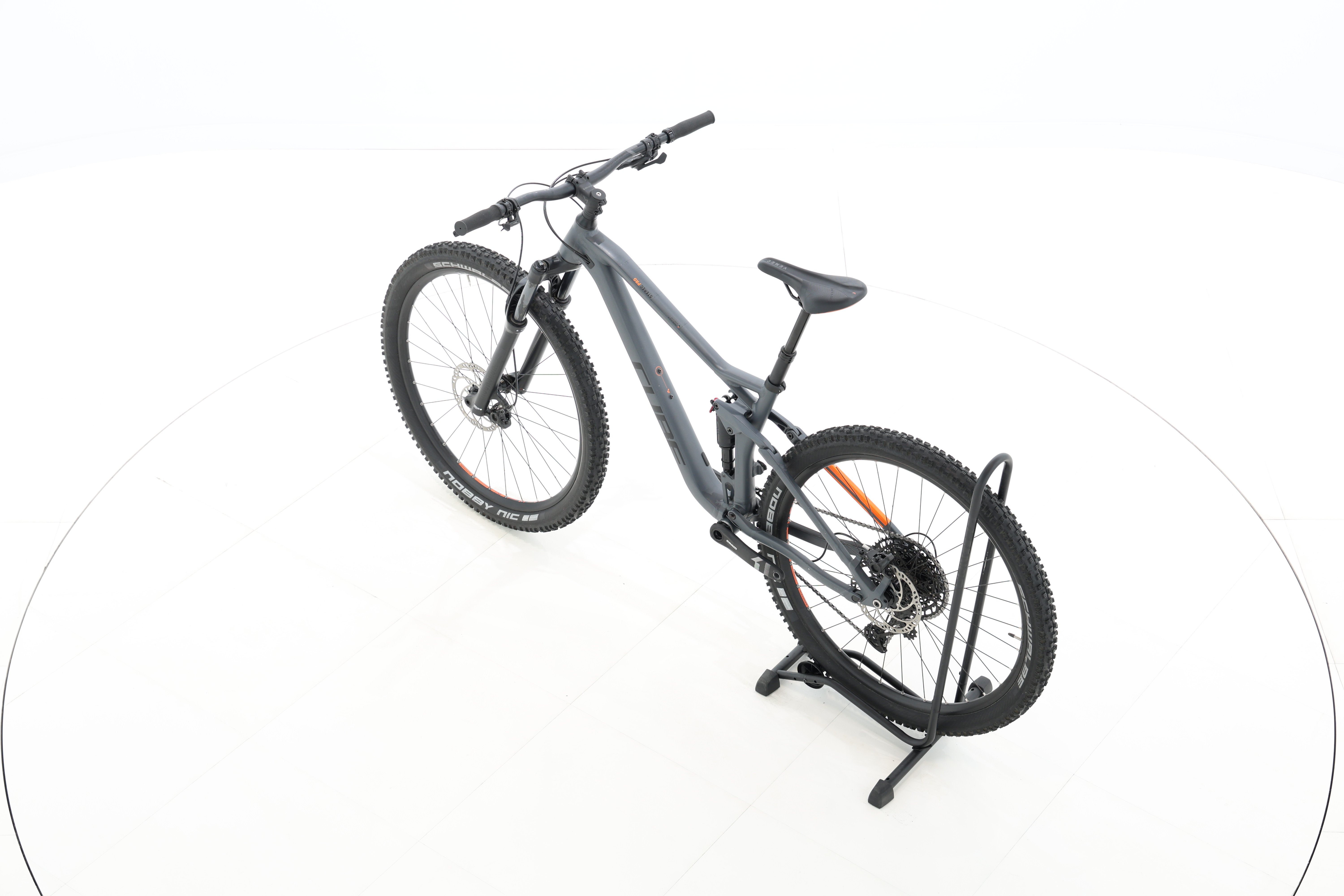 4afb450d-7214-4b64-a551-d5db88289974