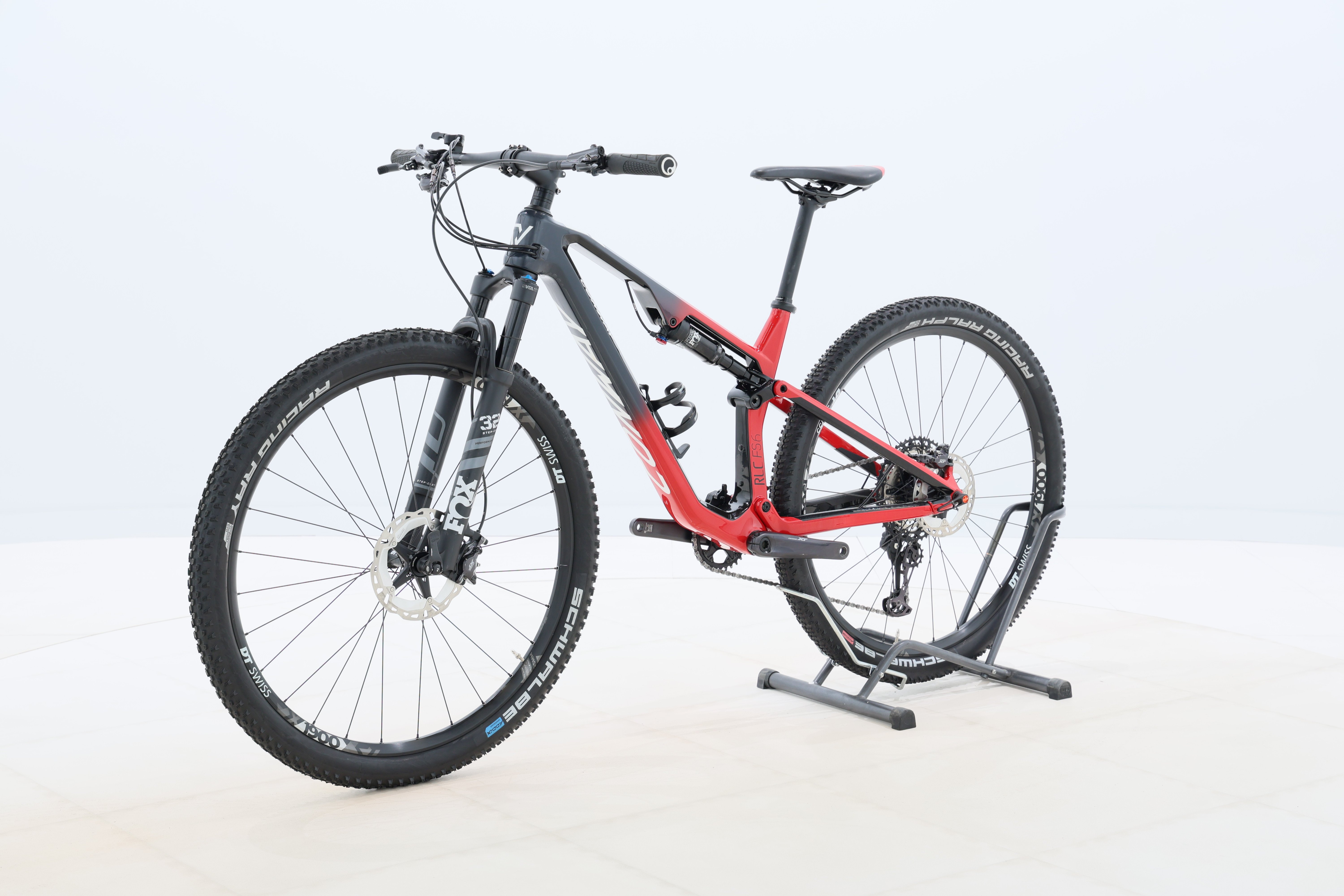 e8781c0f-0358-47e3-97f8-8d952ce5e54f