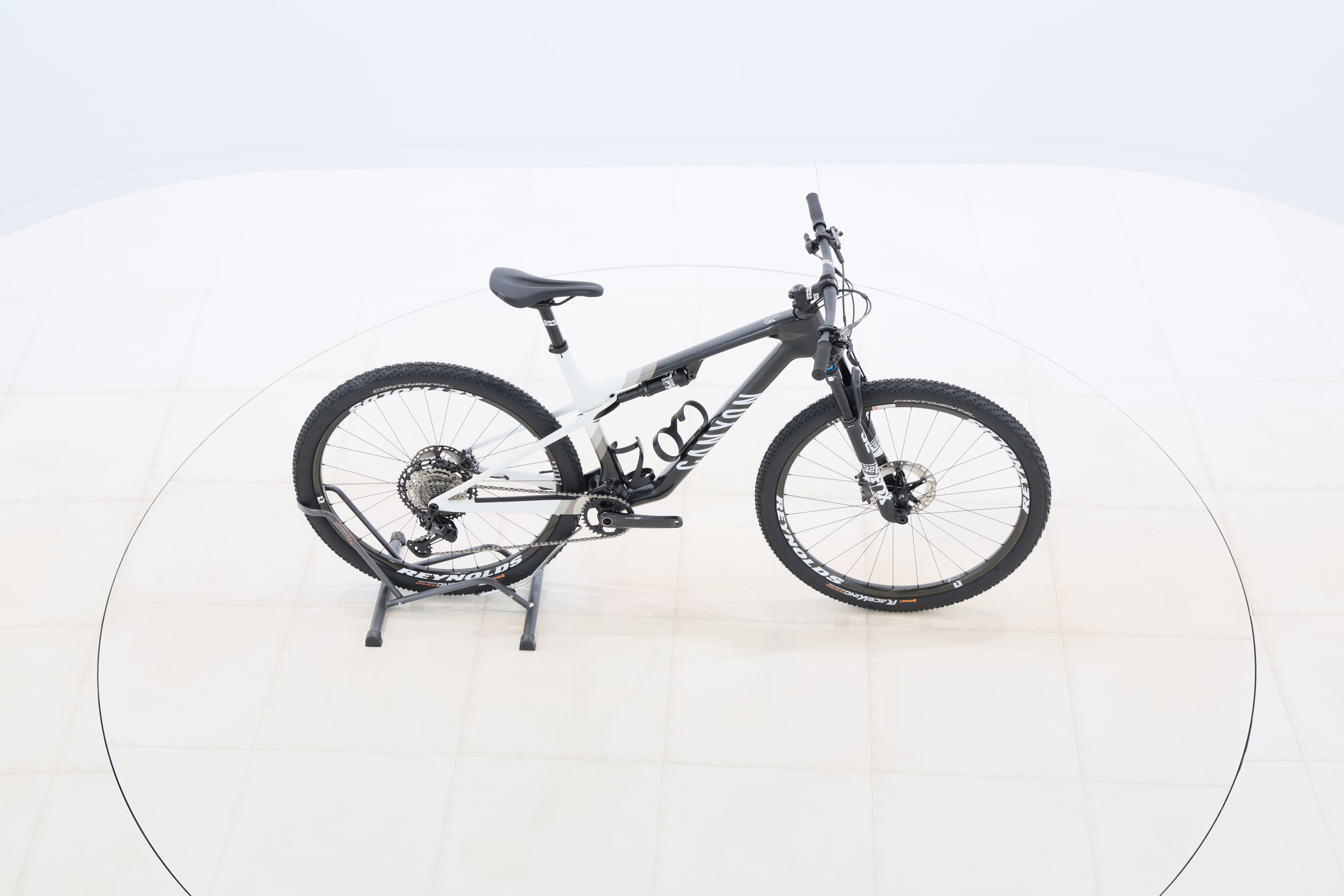 9cb2eaf2-6417-4a04-bc1b-62cd529d7c5b