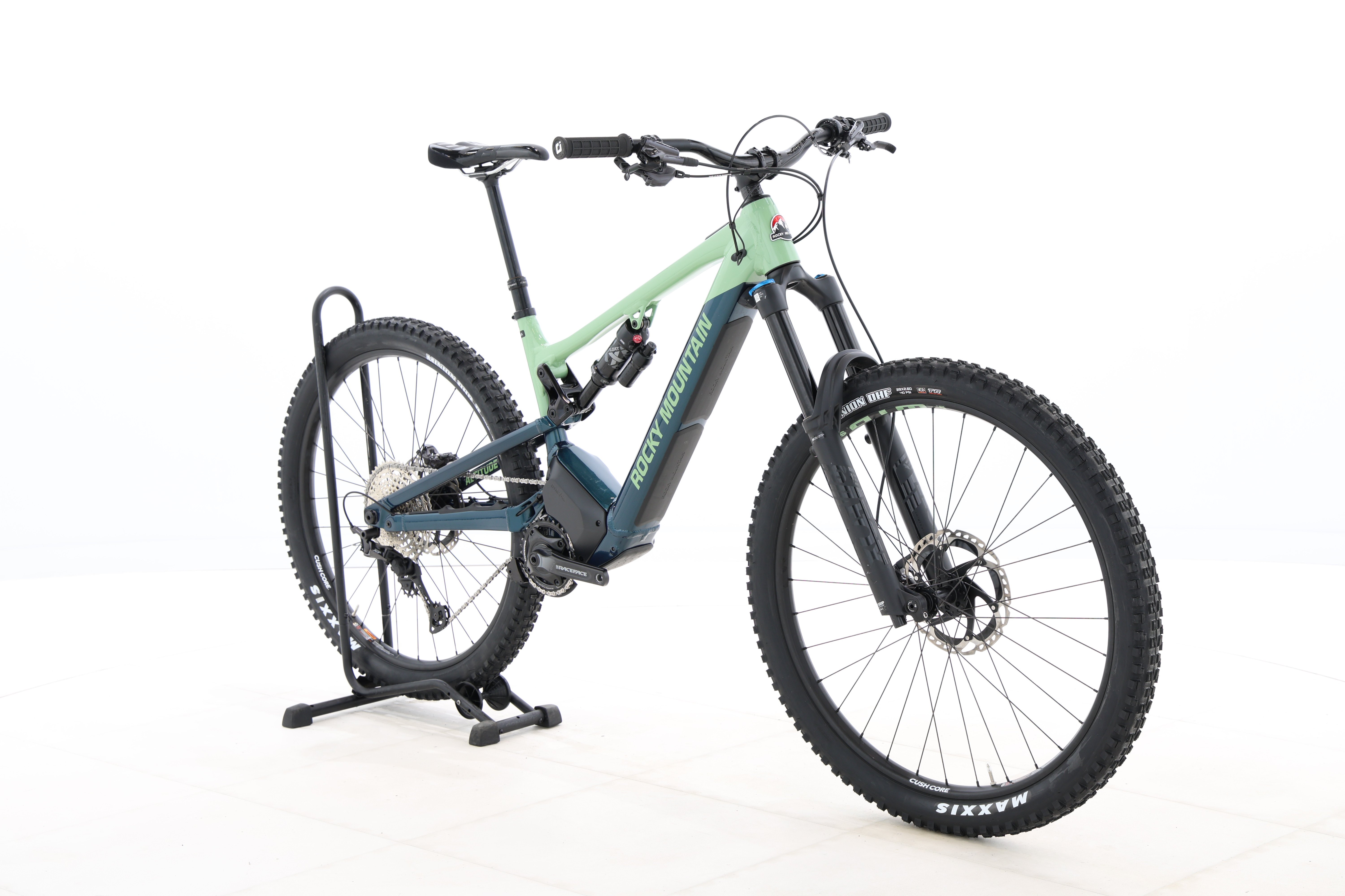 a122049a-08a7-4a5d-be37-4c81a2707a40