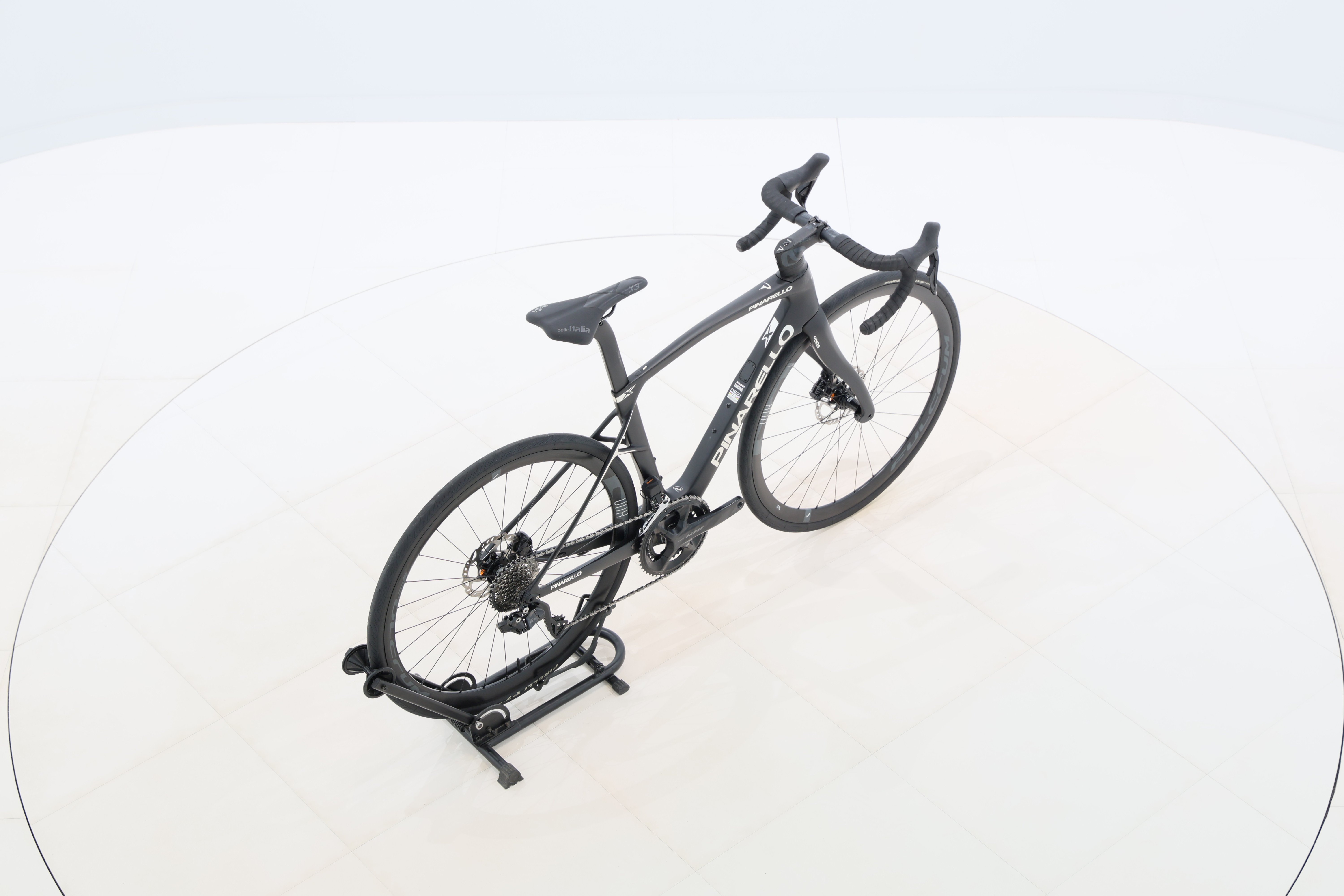 d8109c8e-3950-4ad7-9daf-de9e9985ce43