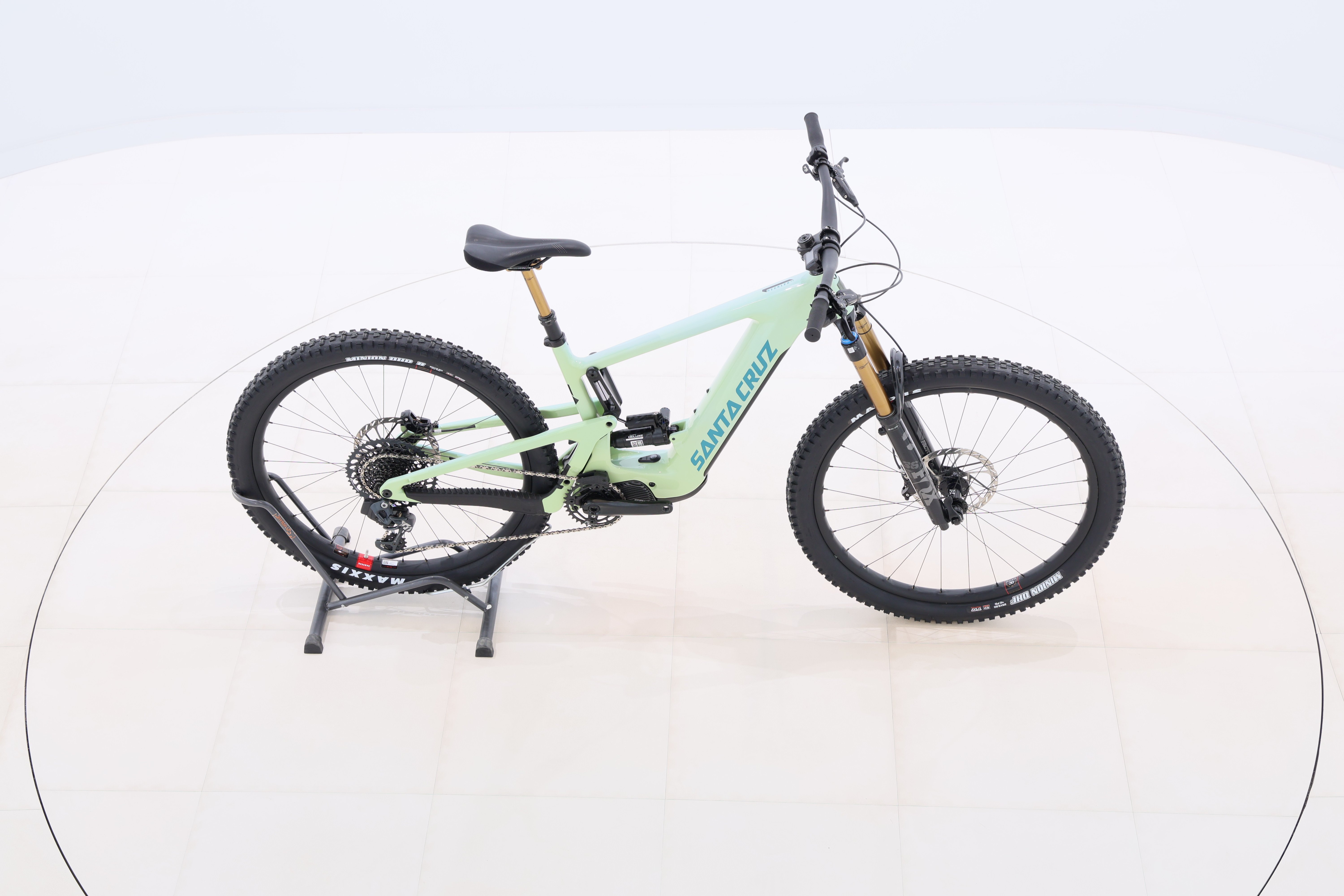 c8a5d781-b180-42ff-8a09-84d3701cd8b0