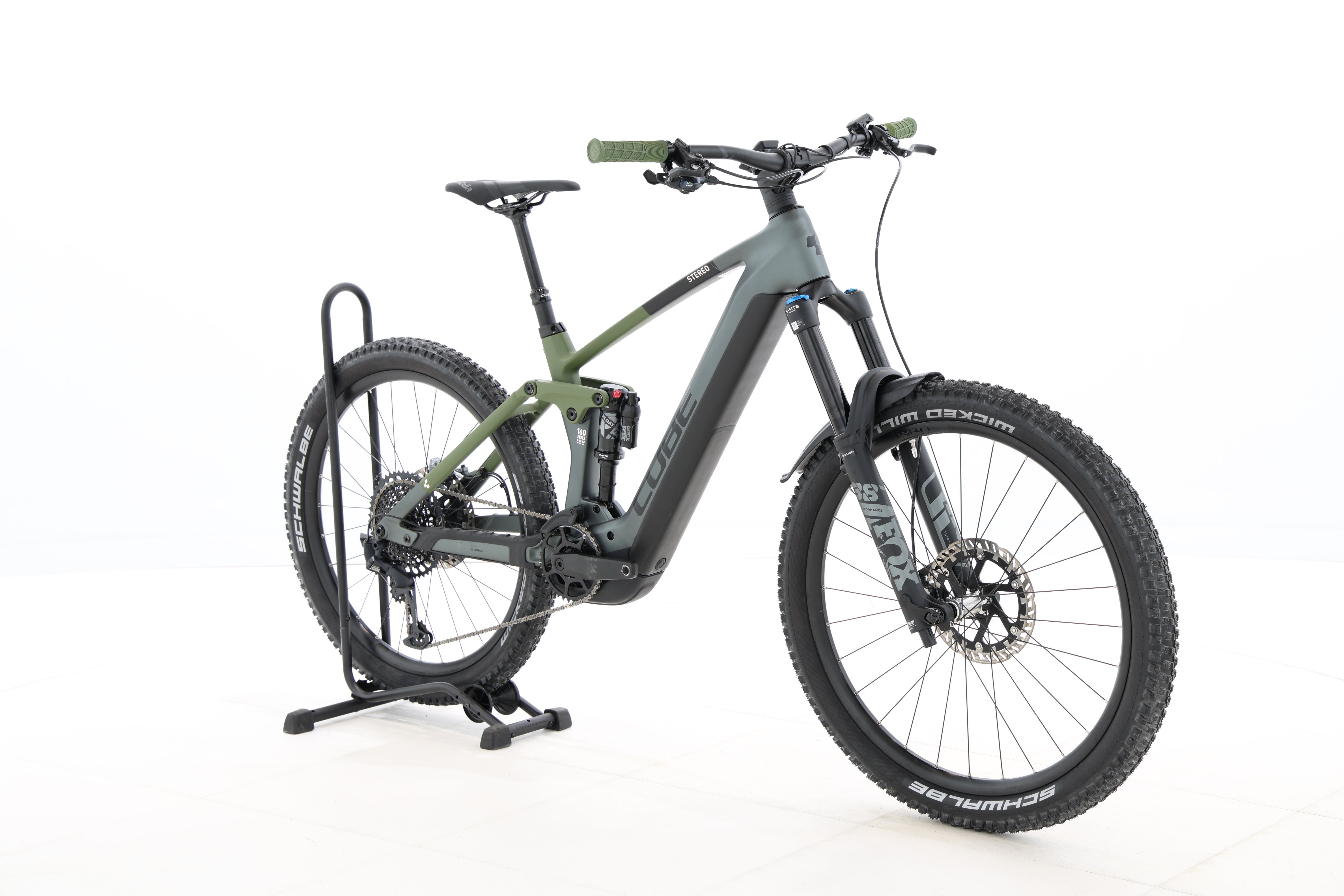 016e2922-c8cc-4aac-888d-616643f7c93b