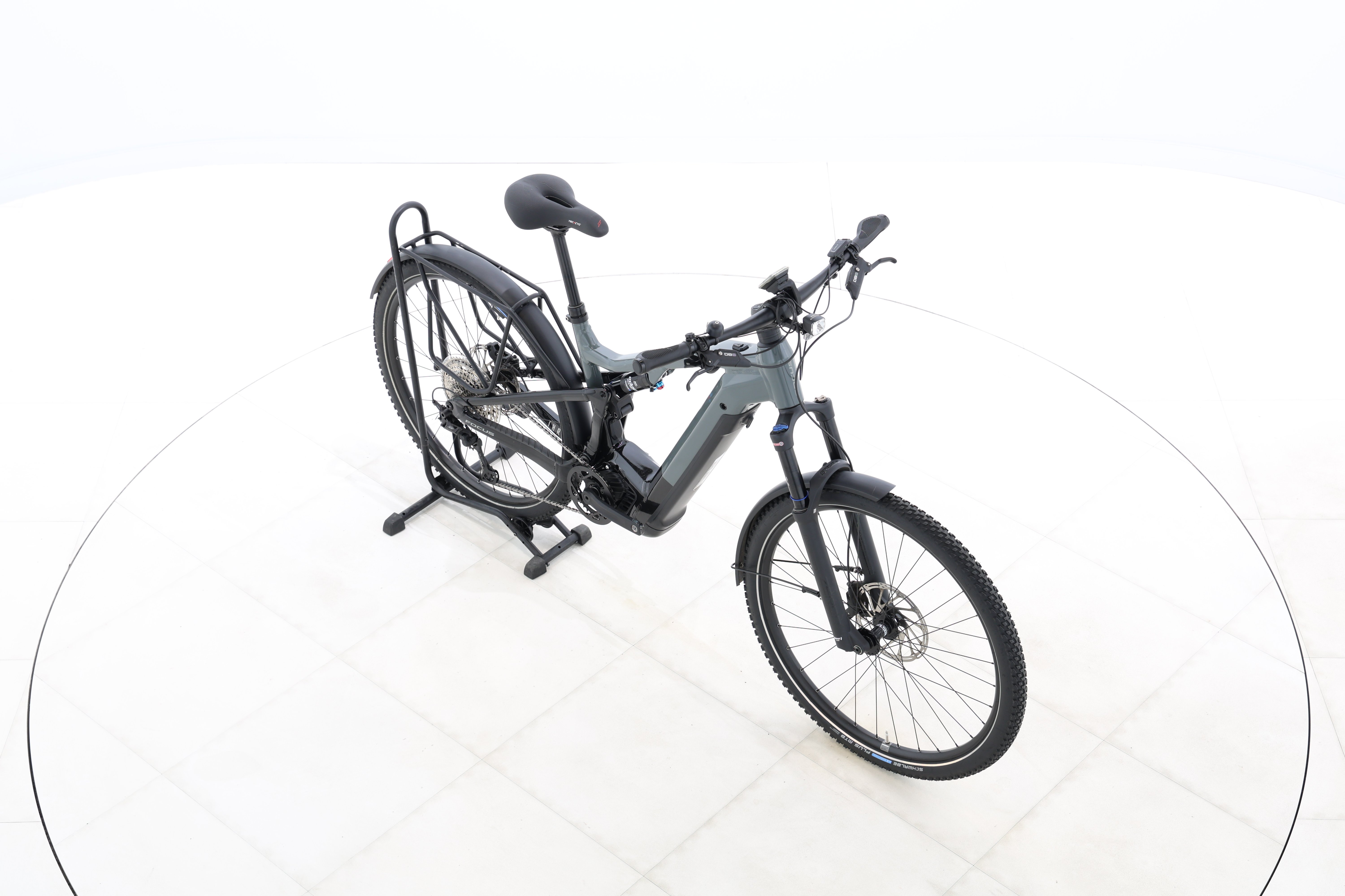 cf1bddef-86df-48e1-ba7e-91881bba20e3