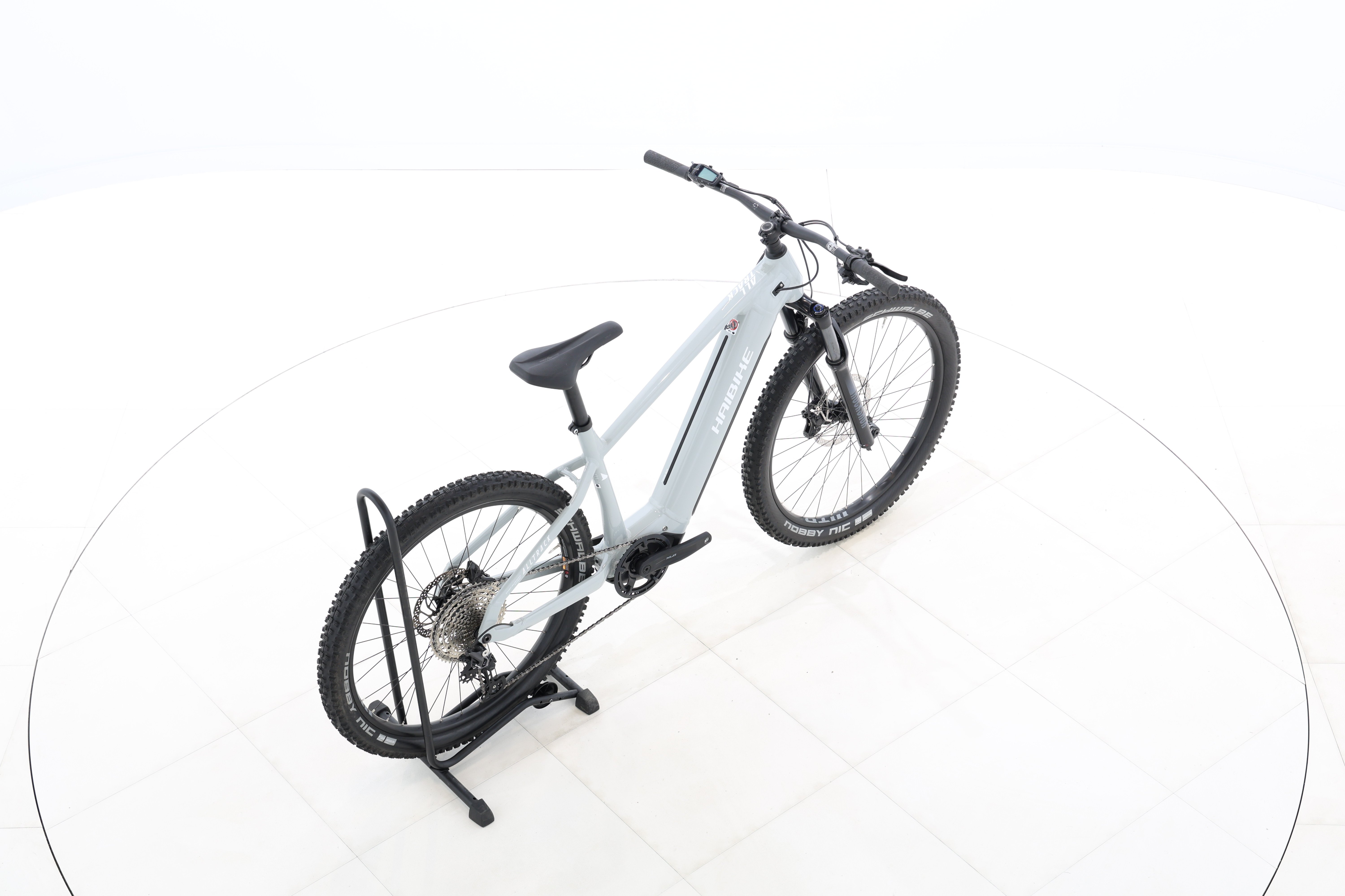 179d83d6-fe05-4cfc-ad61-eb822eea1869