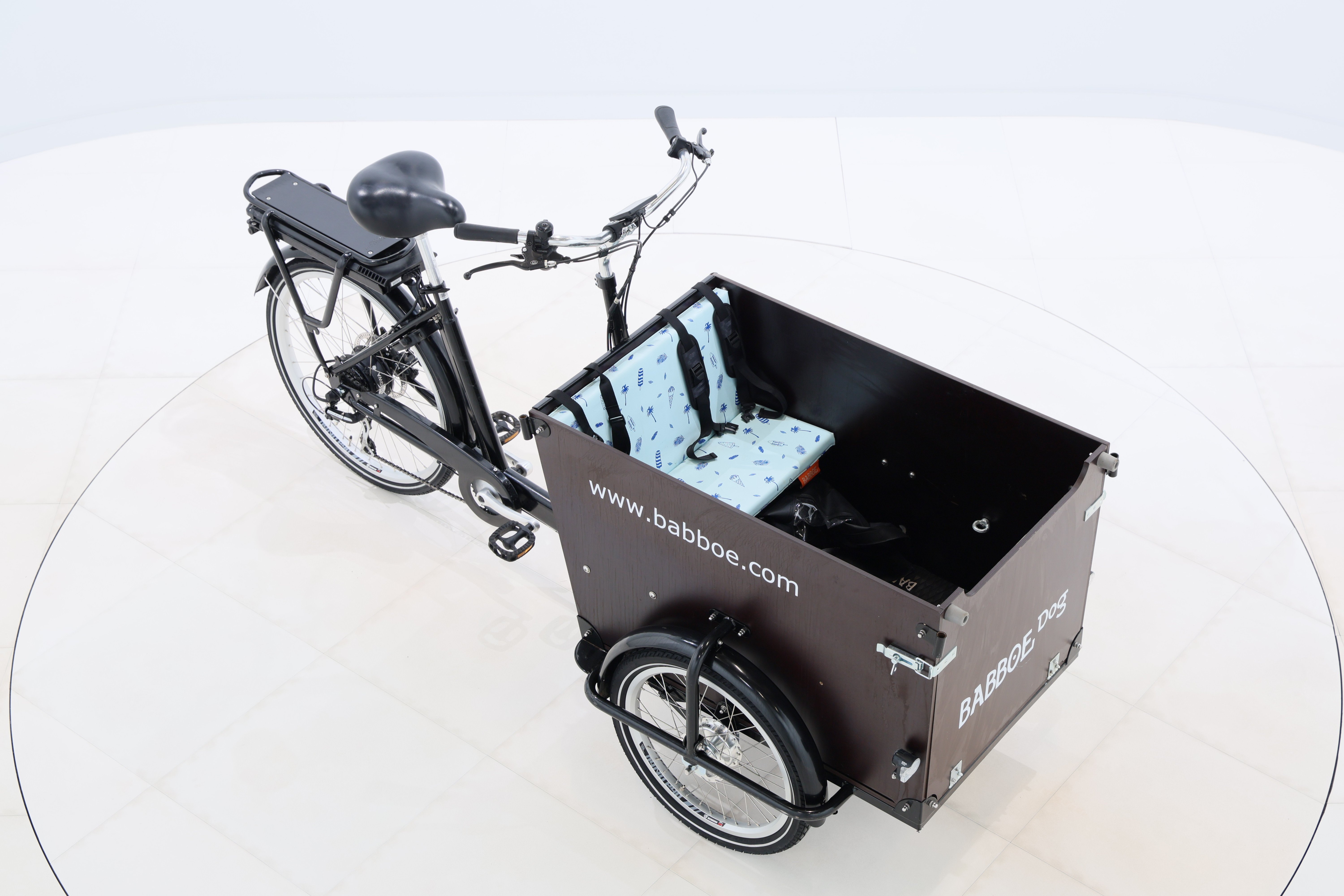 a9a303dc-ff8d-4c30-858b-ae65d223f403