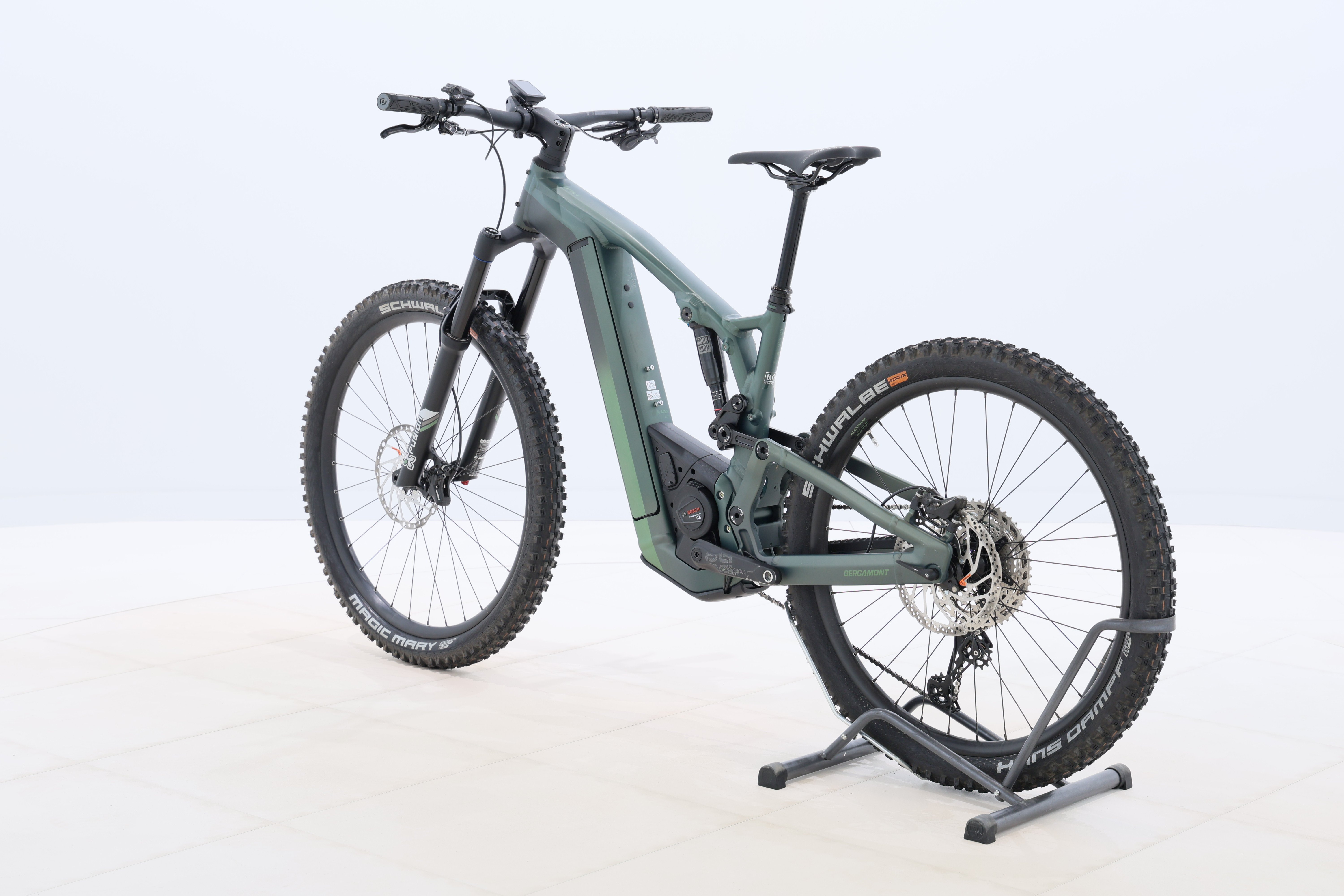 afc56135-35f9-4aa8-a42d-4a72743d9d2b