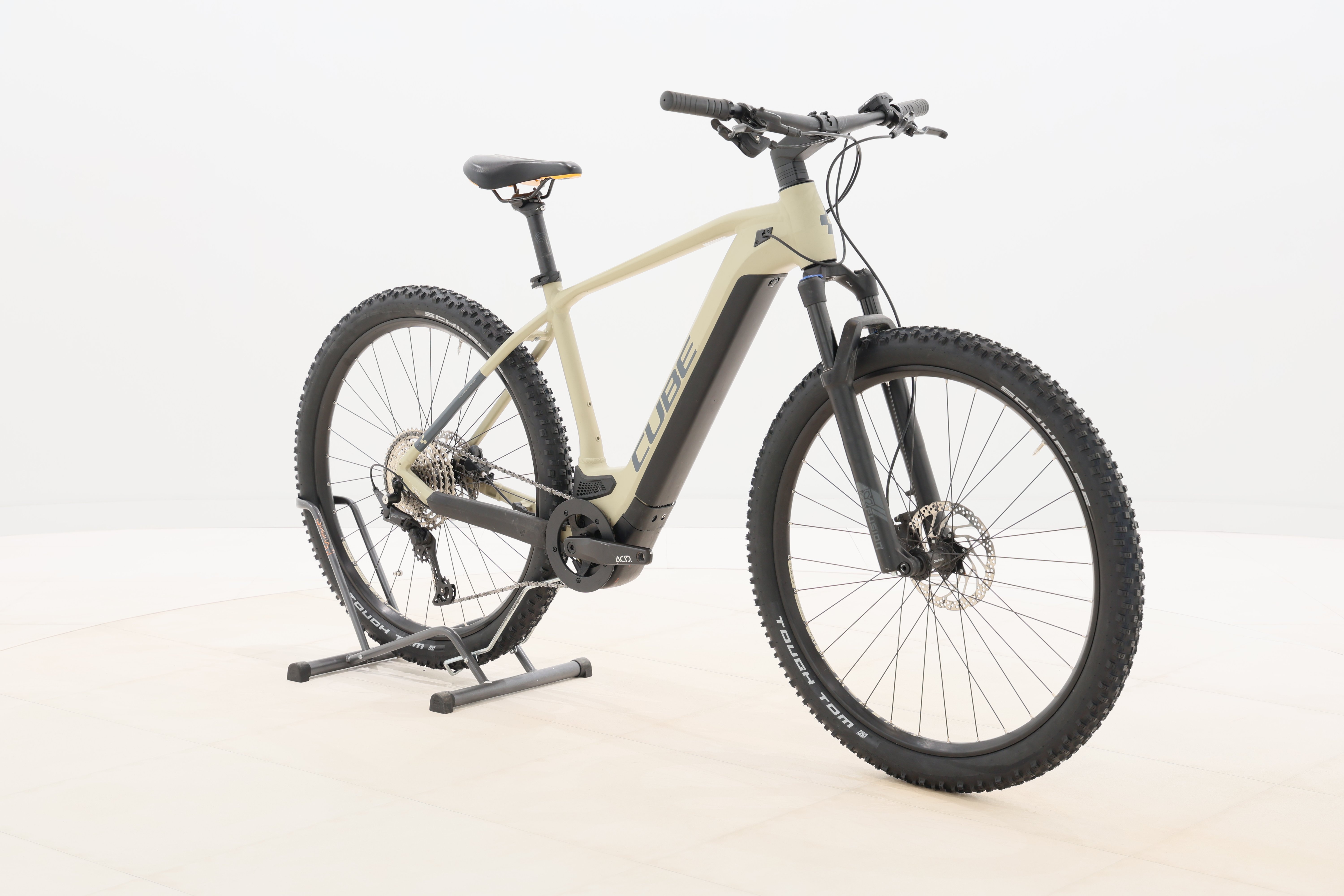 8e3e13d7-30fb-4130-90d9-51c70d8d5fca