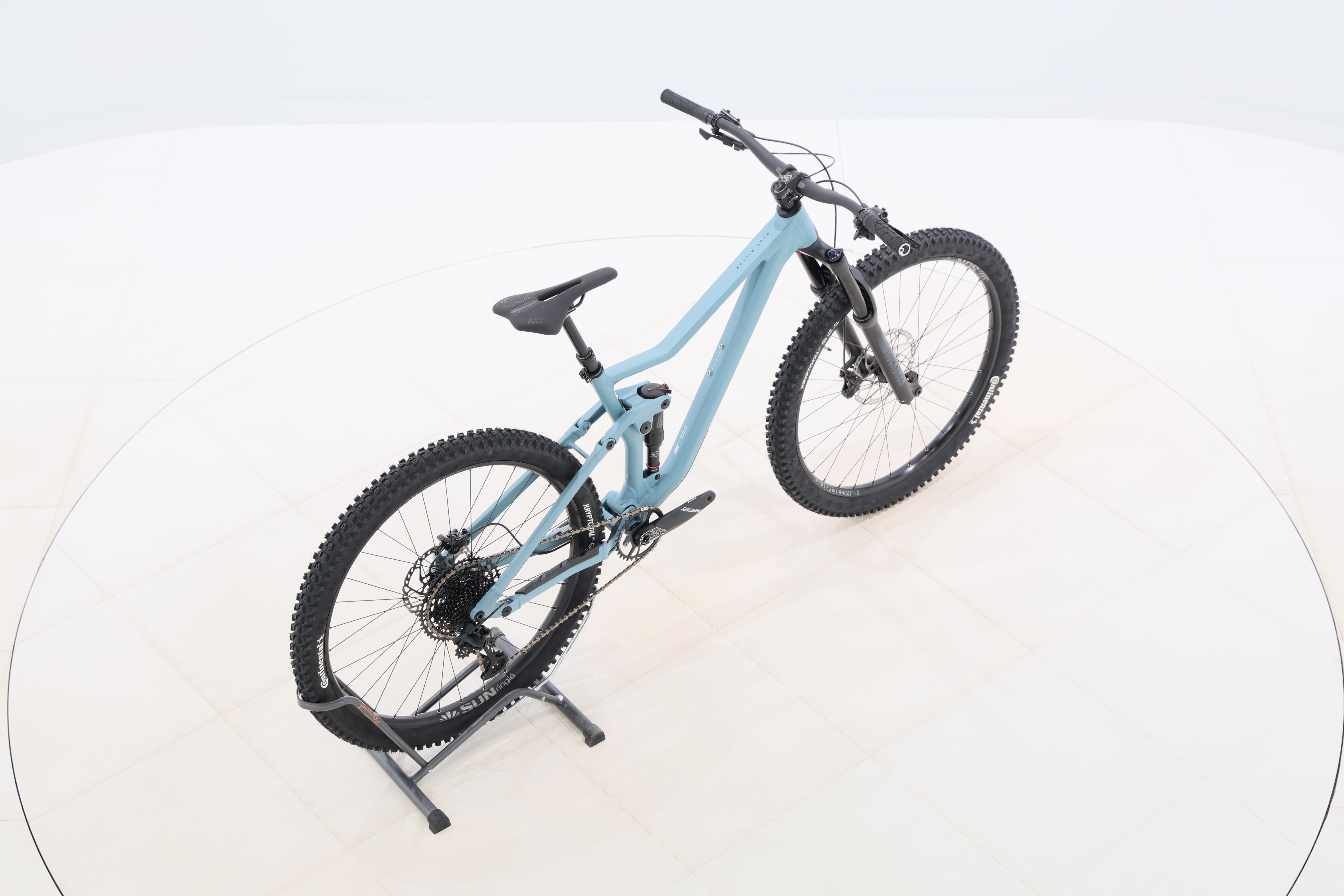 bc138b7a-7082-421a-bb72-a2e5f98404f9