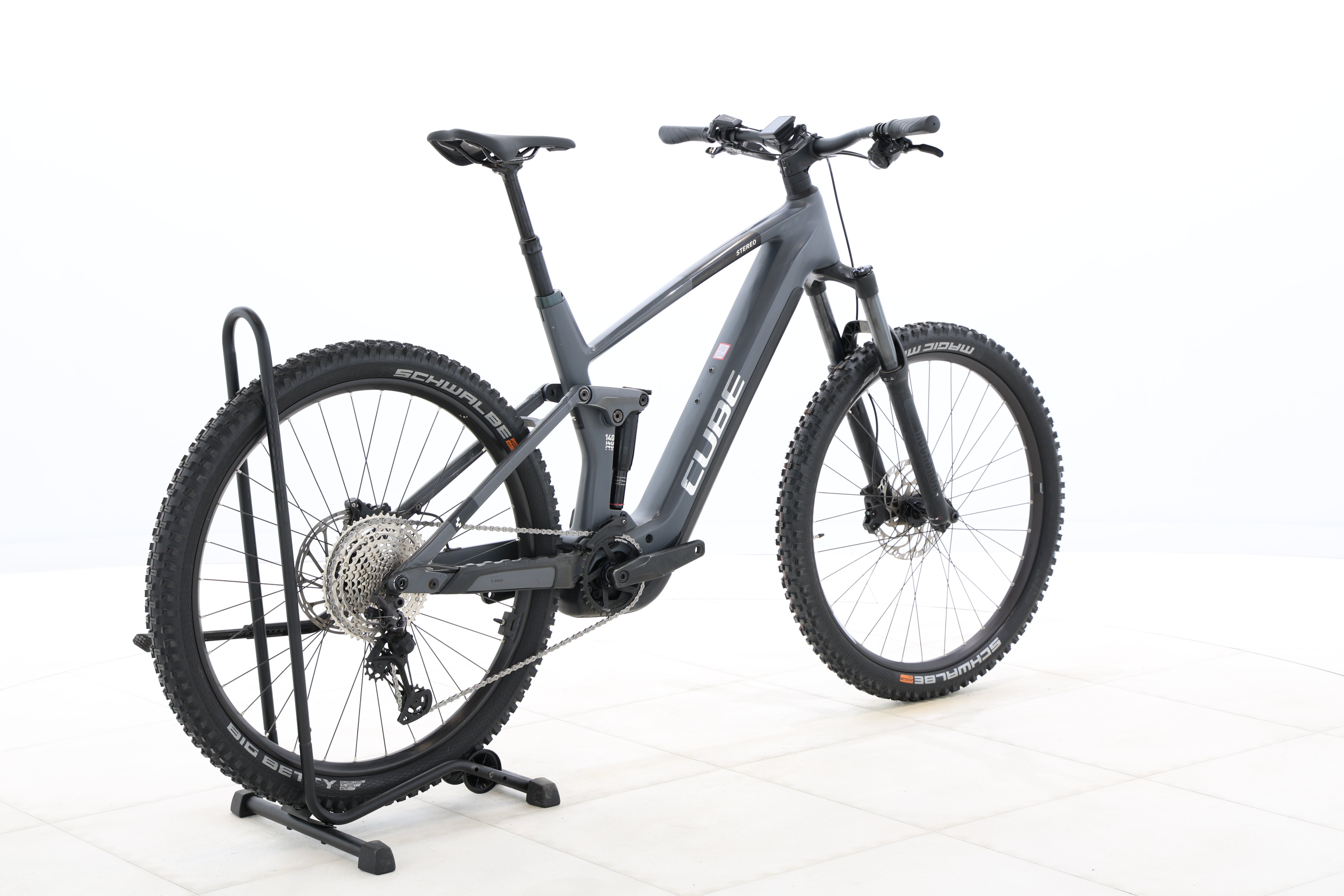 d75ec9e6-b37c-46b5-9e74-733dd36ebf8d