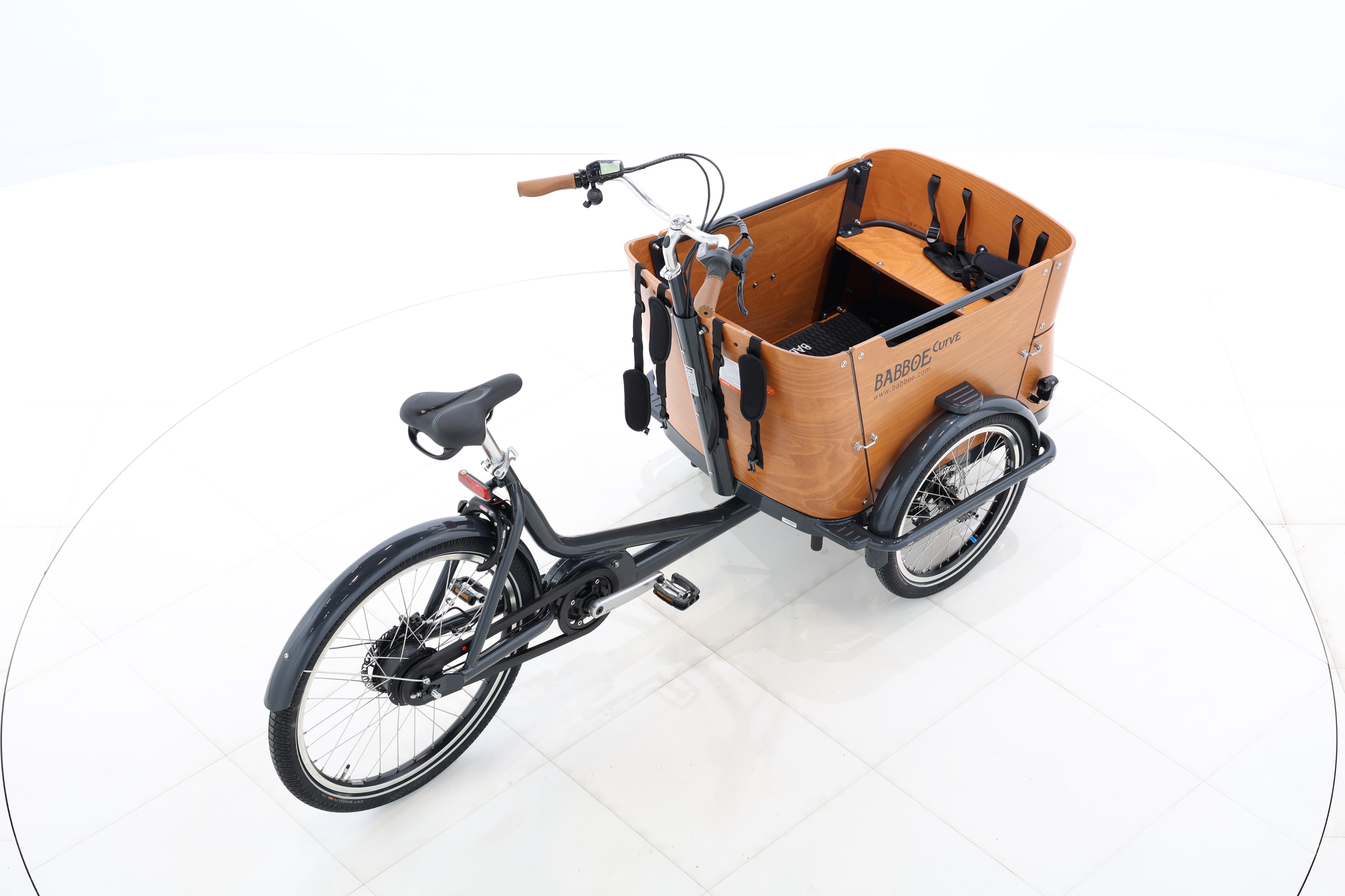 56a49bd5-3c35-4d12-a109-f9038ae0aff6