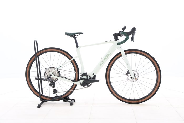 Cube NUROAD HYBRID C:62 RACE 400X 2025