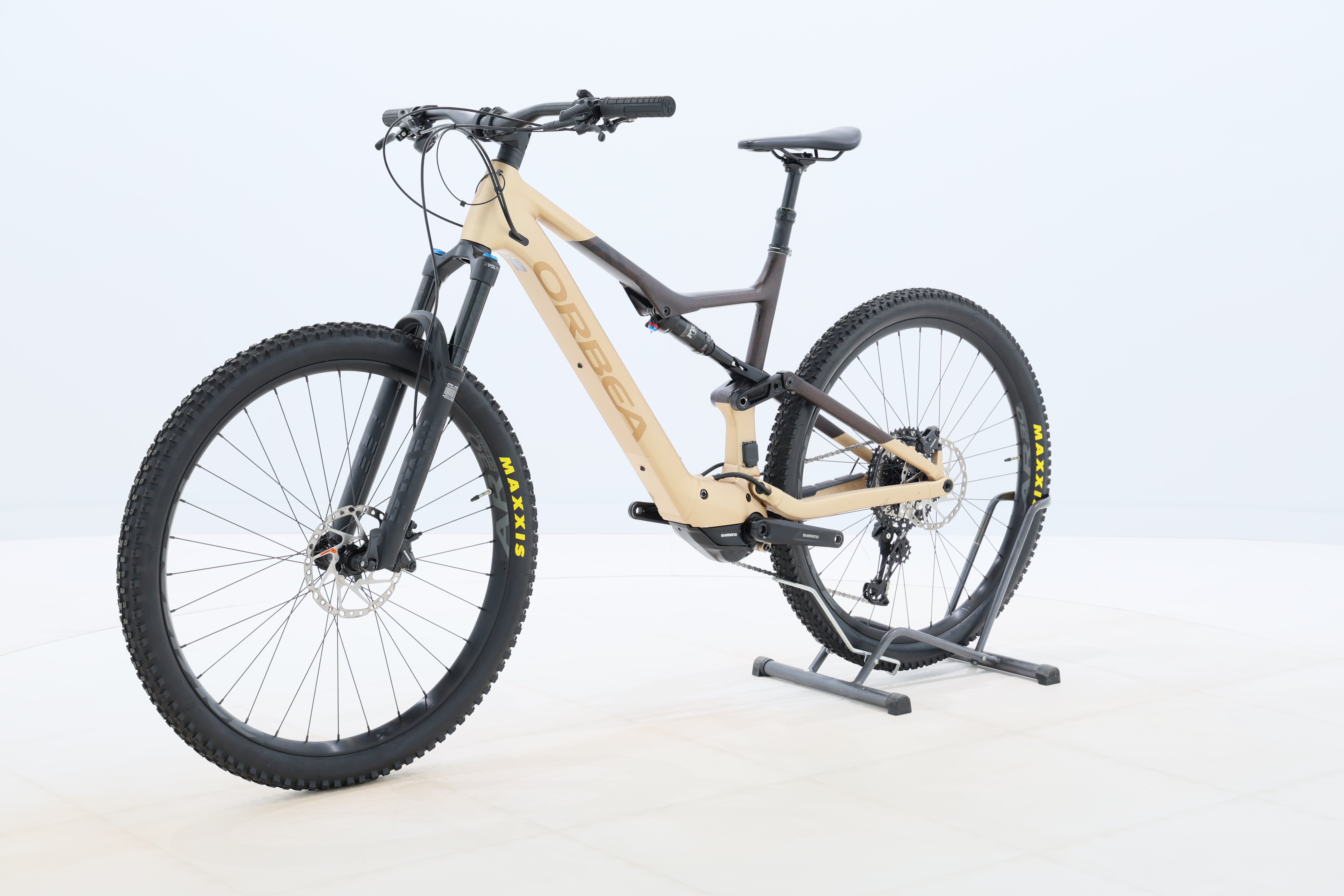 b451aa82-3fff-44ac-bbff-f220d6cde52c