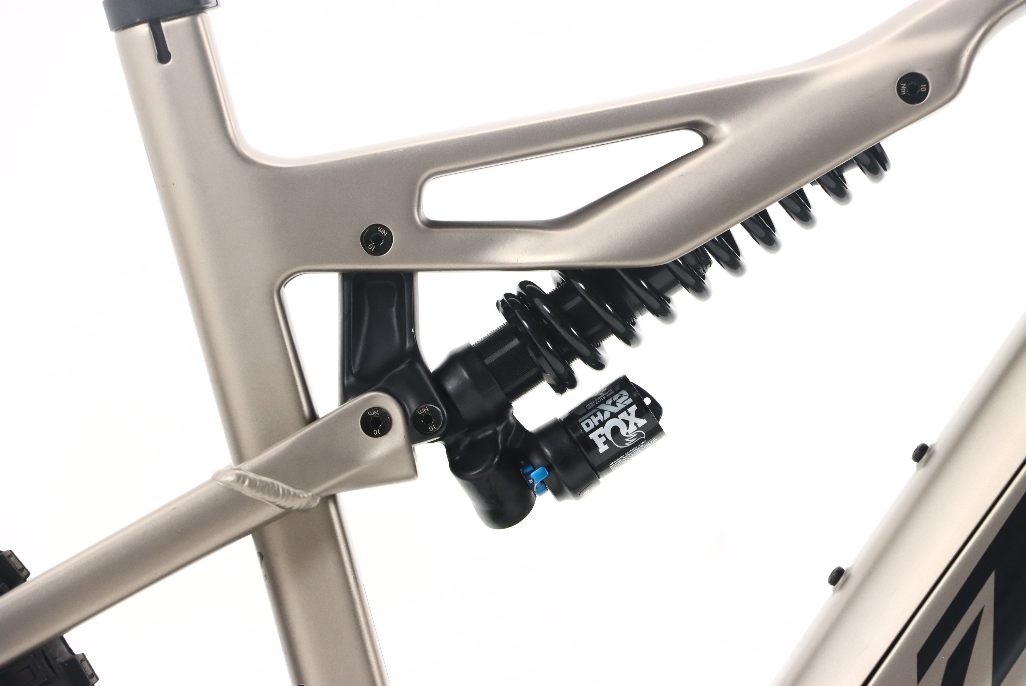 1402c342-ffee-4222-a928-3b18434a607b