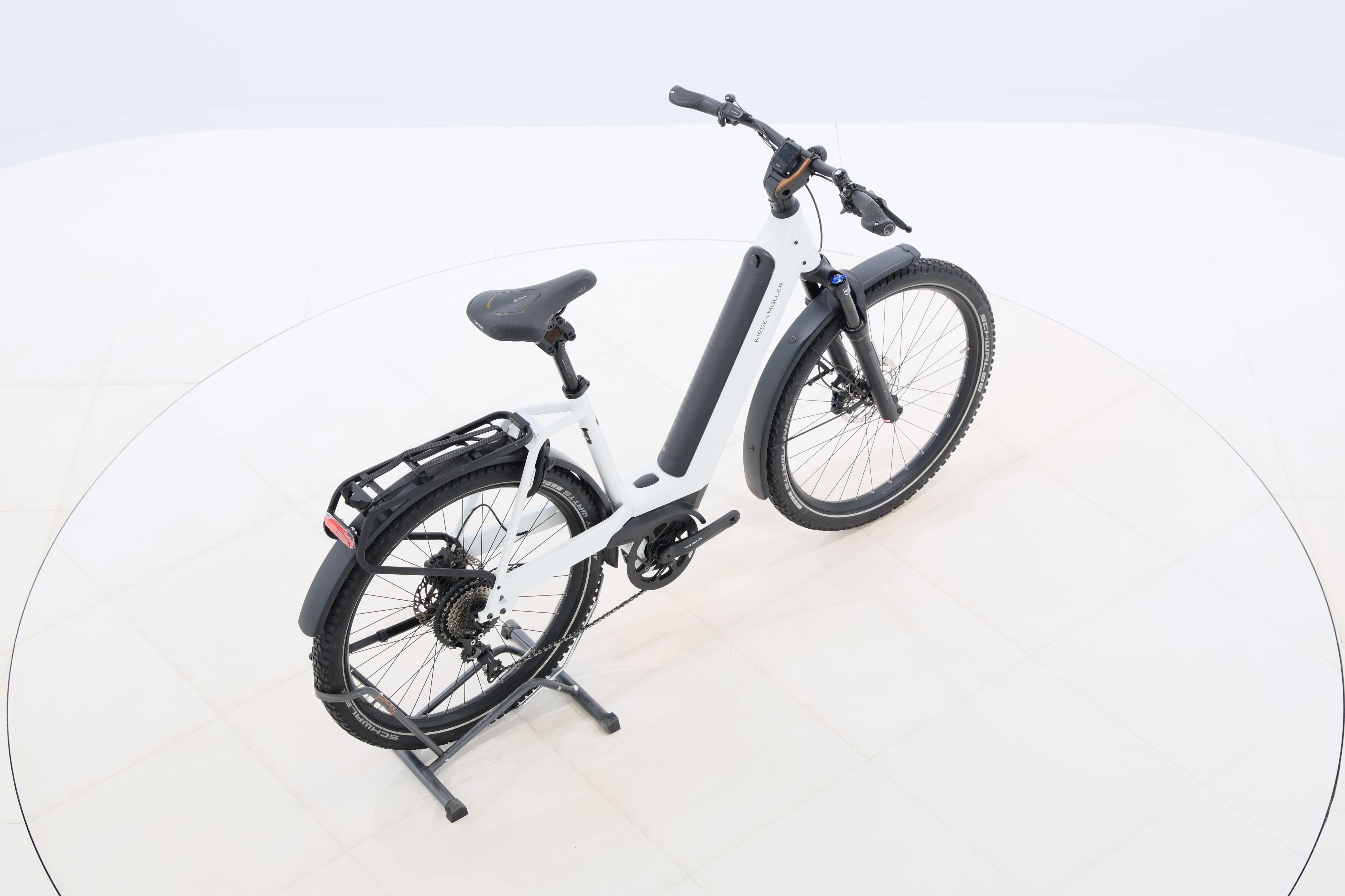 d69714e1-9b0a-4144-a1cf-59ffe7f96a0b