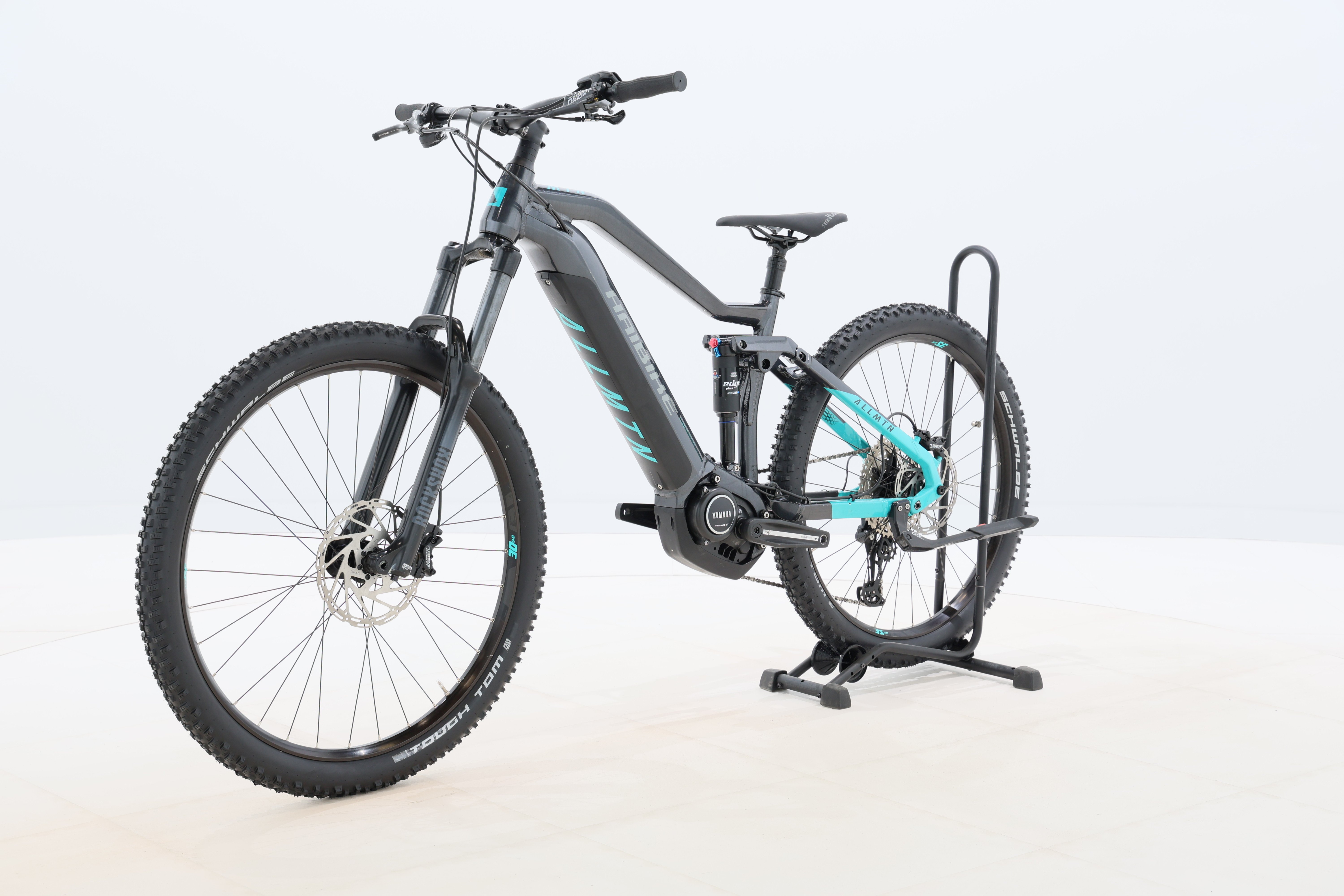 cc5a19b0-533b-4b7c-8505-42de5ea8c52c