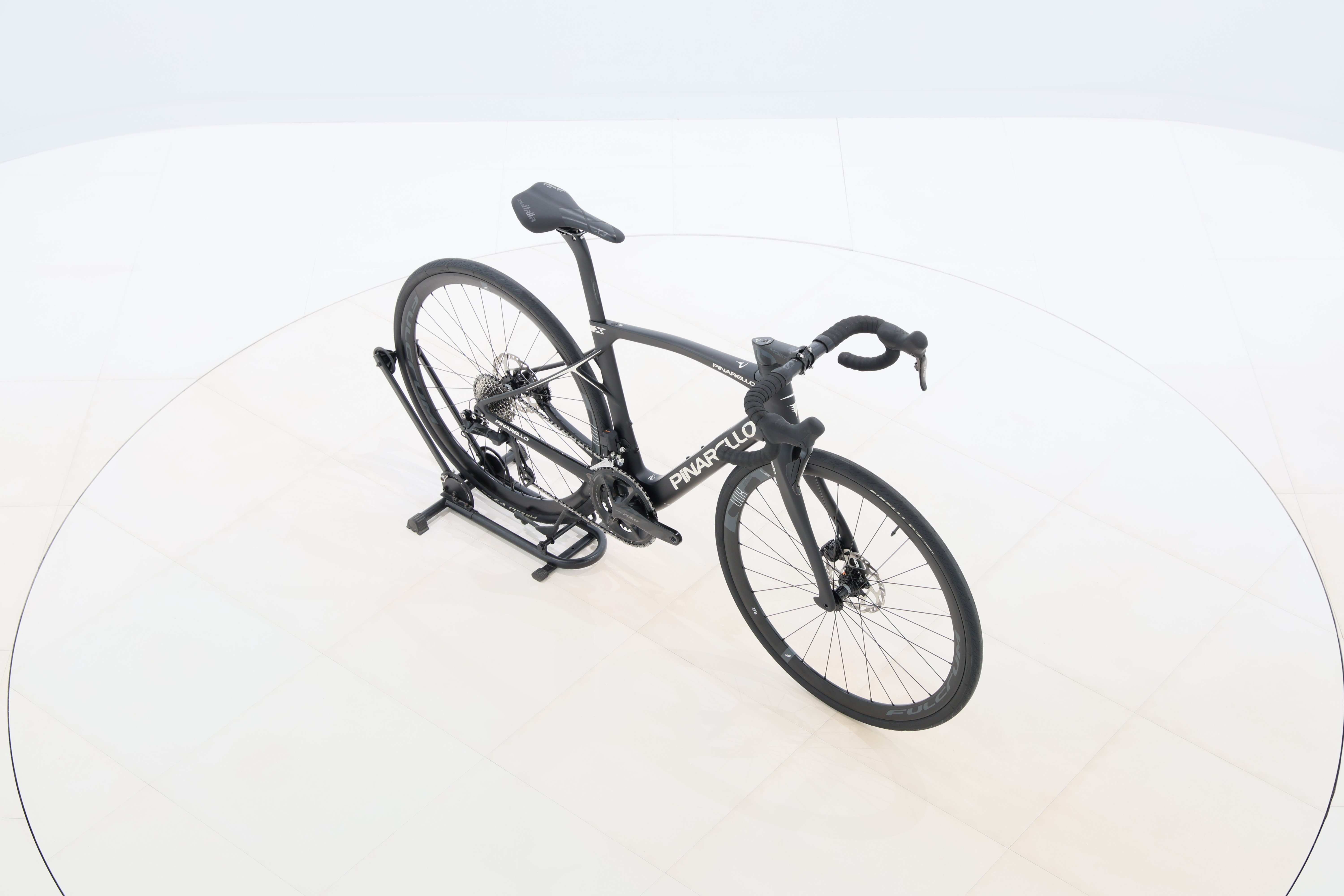 d8109c8e-3950-4ad7-9daf-de9e9985ce43