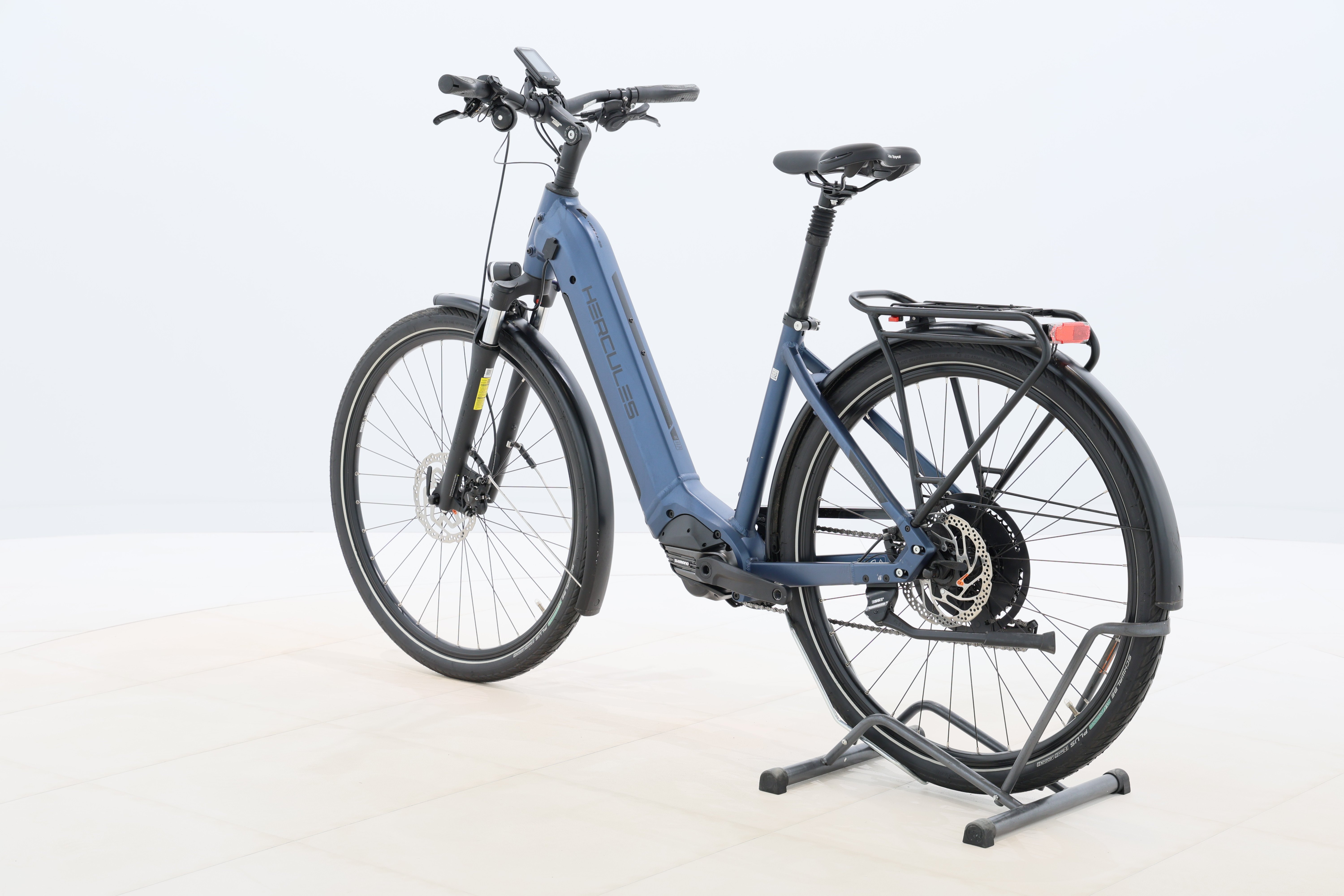 ab8330e5-c496-4eb6-b137-fca50a2bb5a7