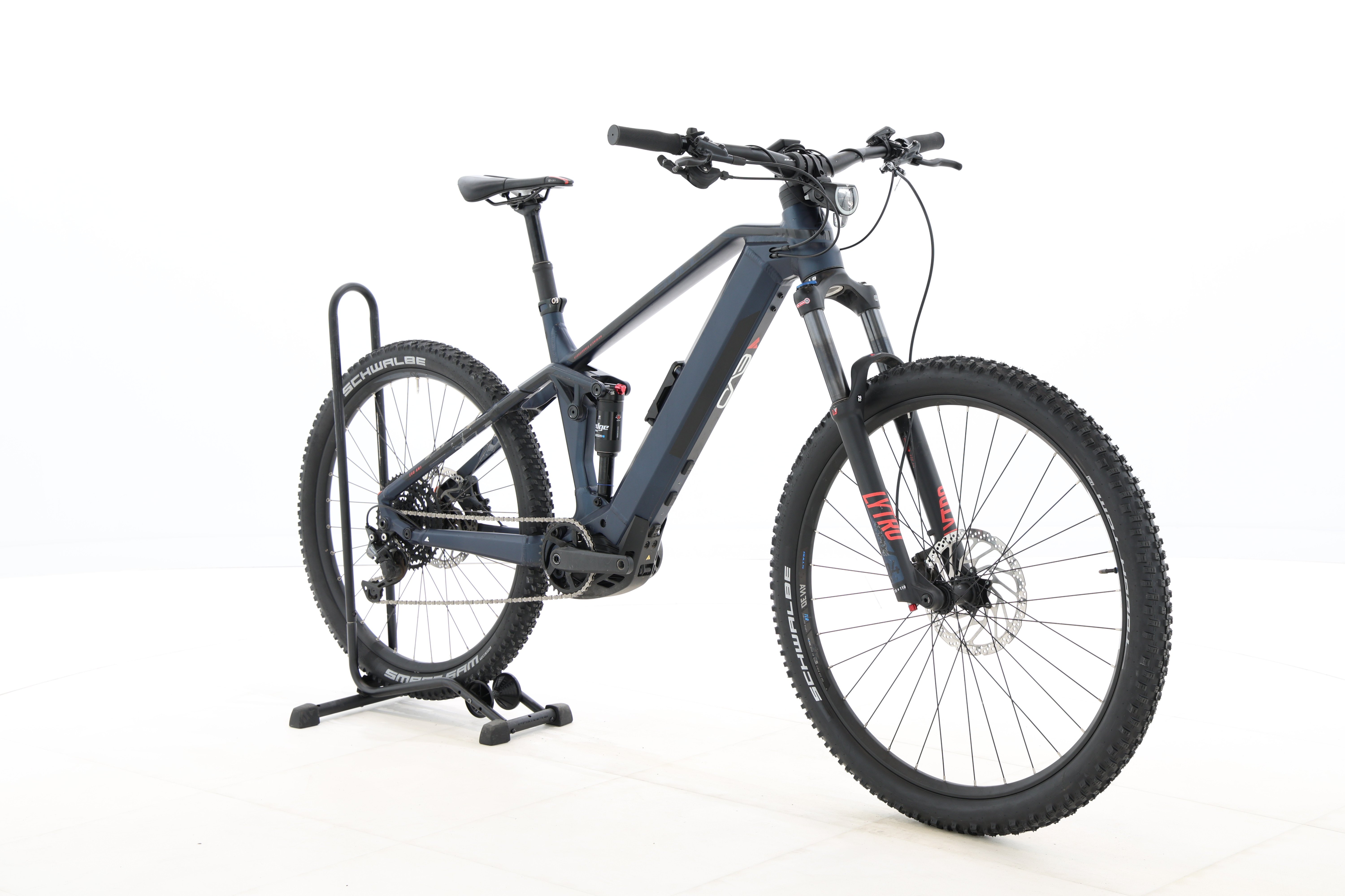 16f2853a-9da1-421f-aa2f-e2a06e754c76