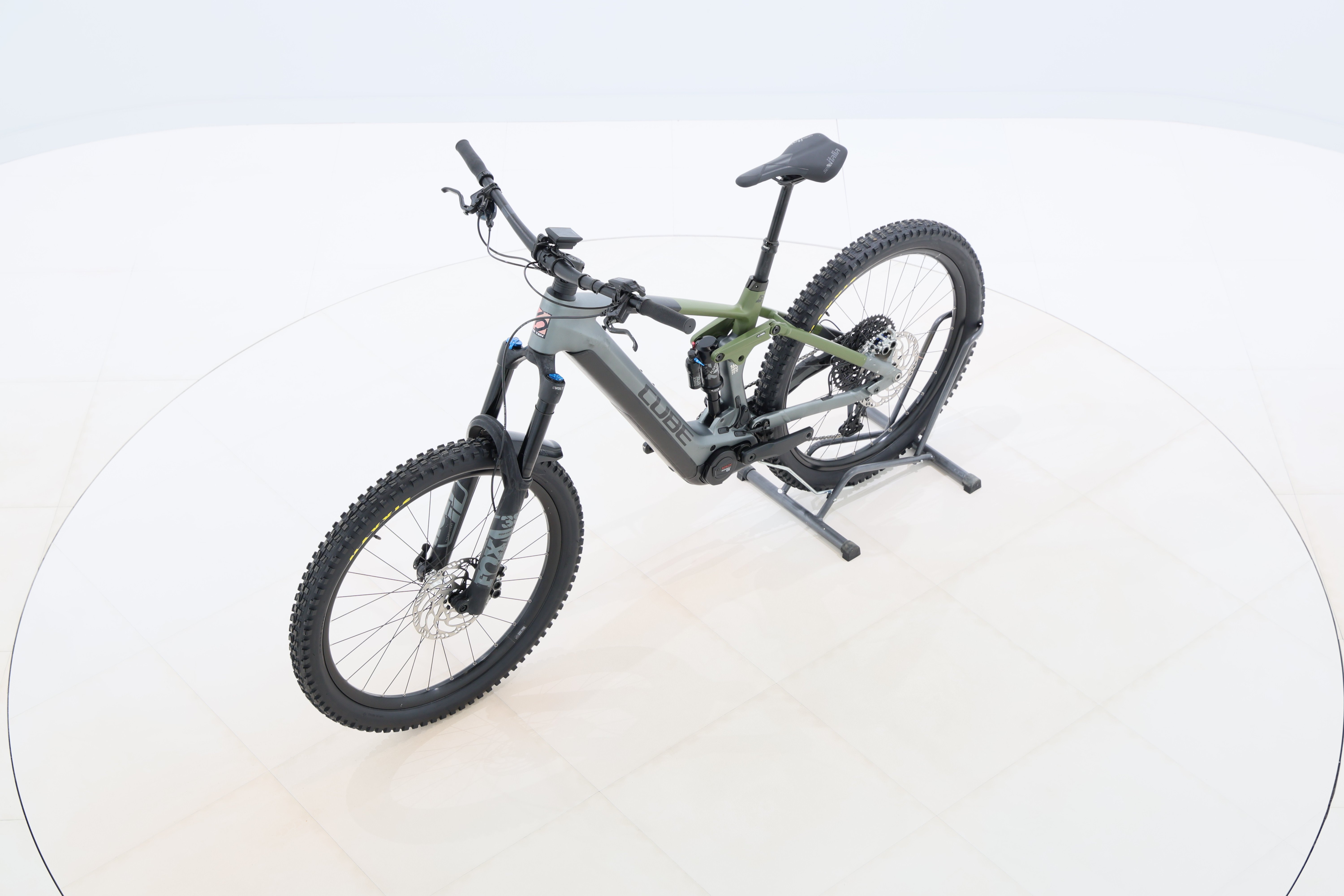 2d33df1e-6705-4226-8b25-34c10a84c4ad