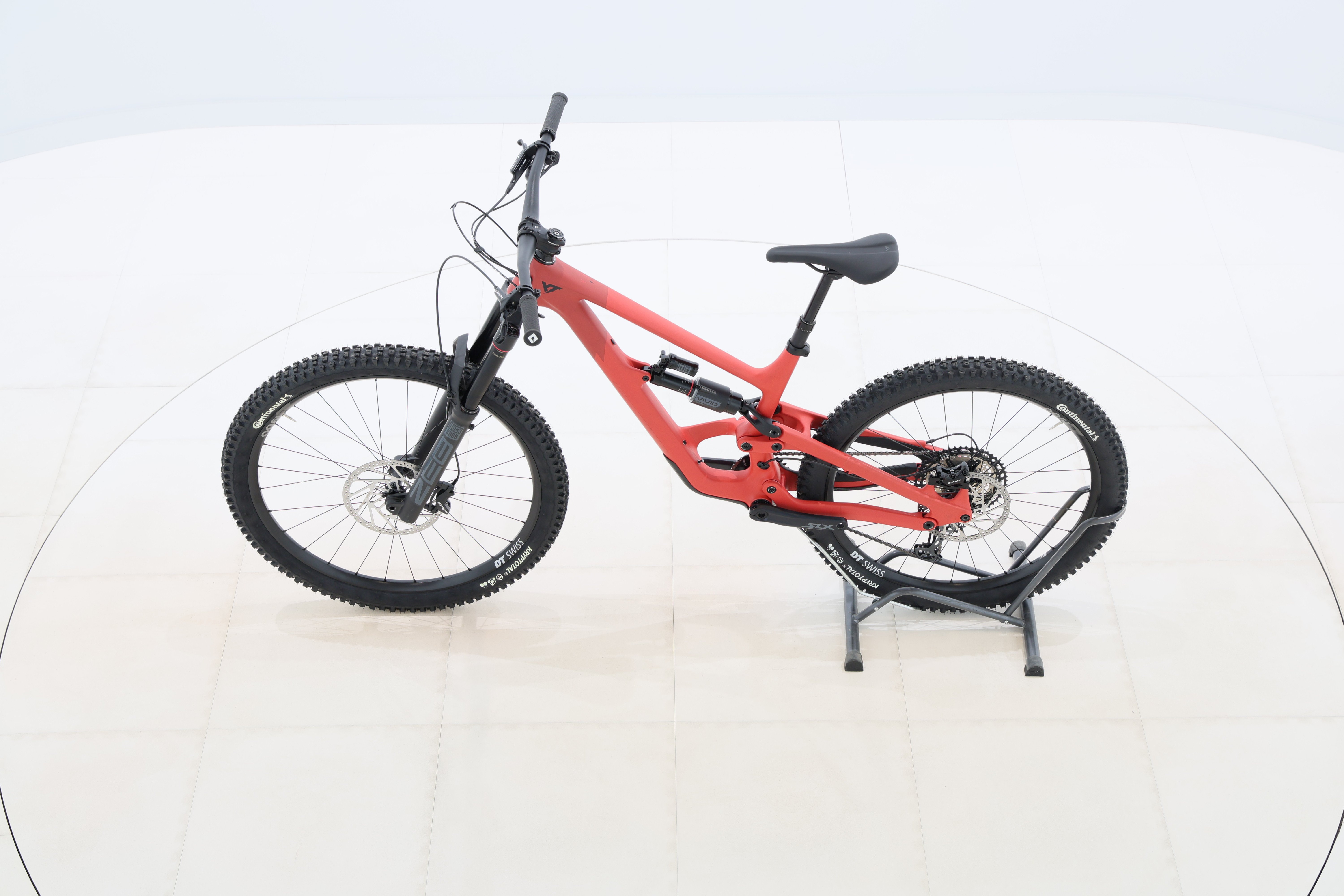 adce146e-2c85-4fc4-9ef2-47e51811c3b4