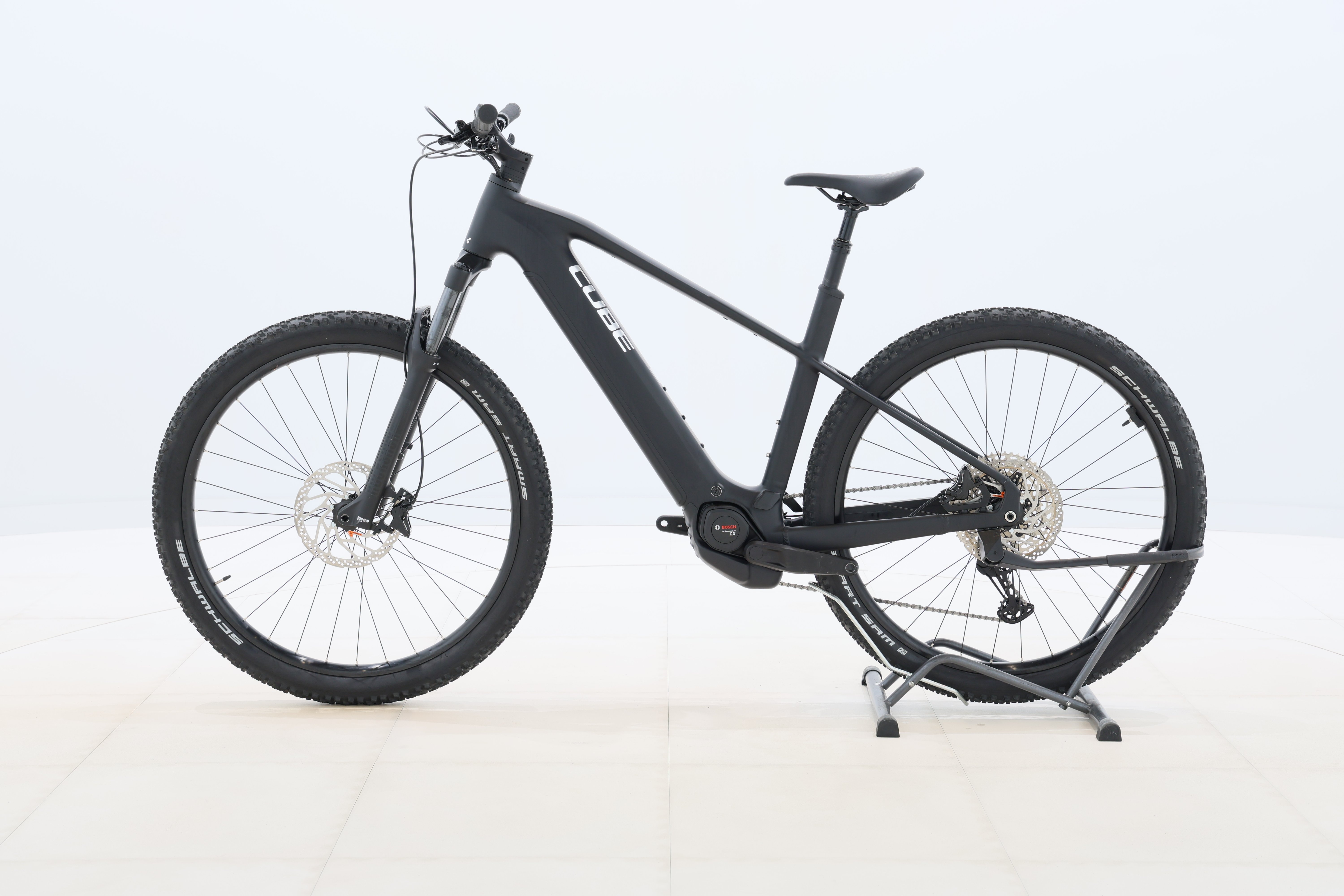 b7038d1f-0786-46cf-b873-790220bd2412