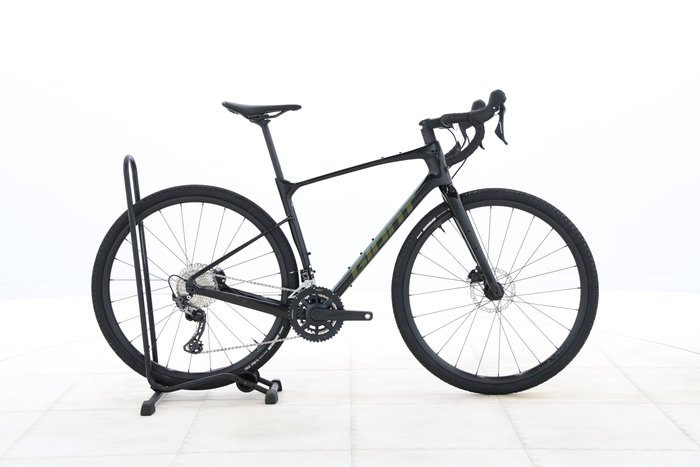 Giant REVOLT ADVANCED 2 2024
