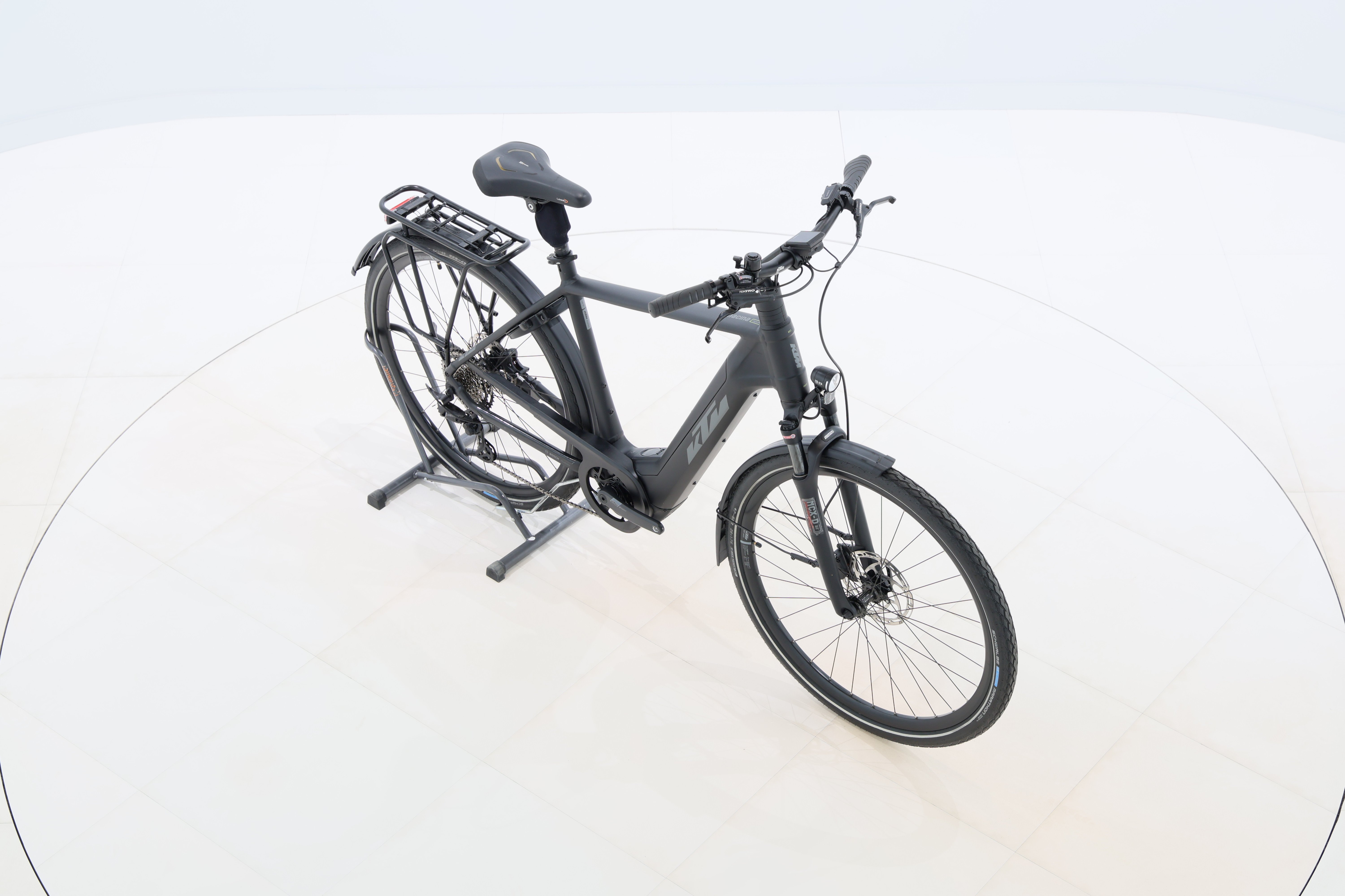 b8d379c4-f452-4610-a619-d039184571ea