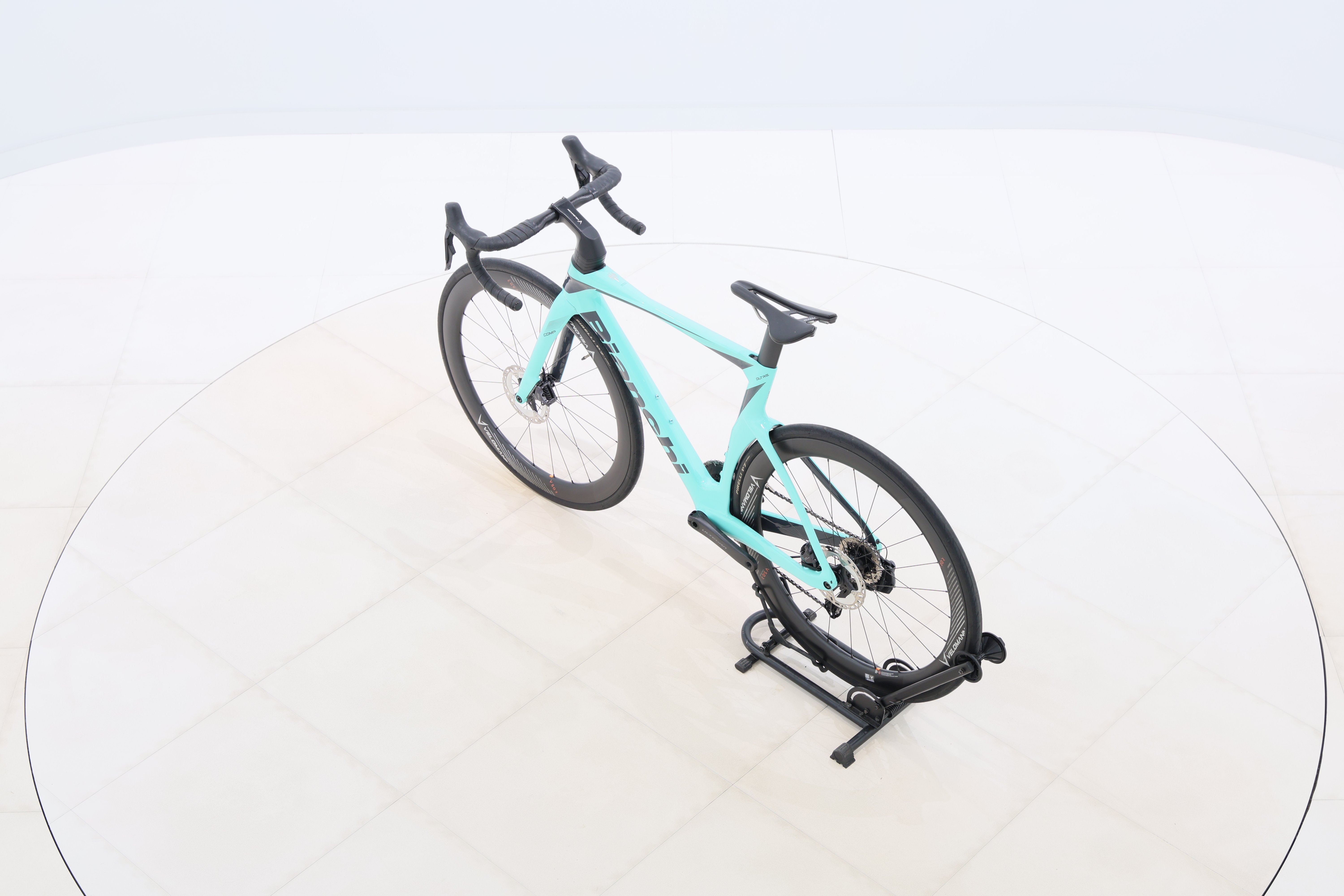 aade7425-f10b-43f3-985d-ff70162441e4