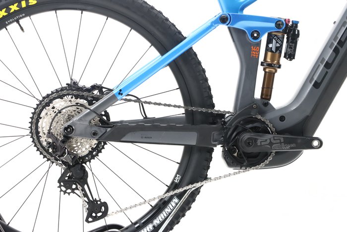 Cube STEREO HYBRID 140 HPC ACTIONTEAM 750 2023