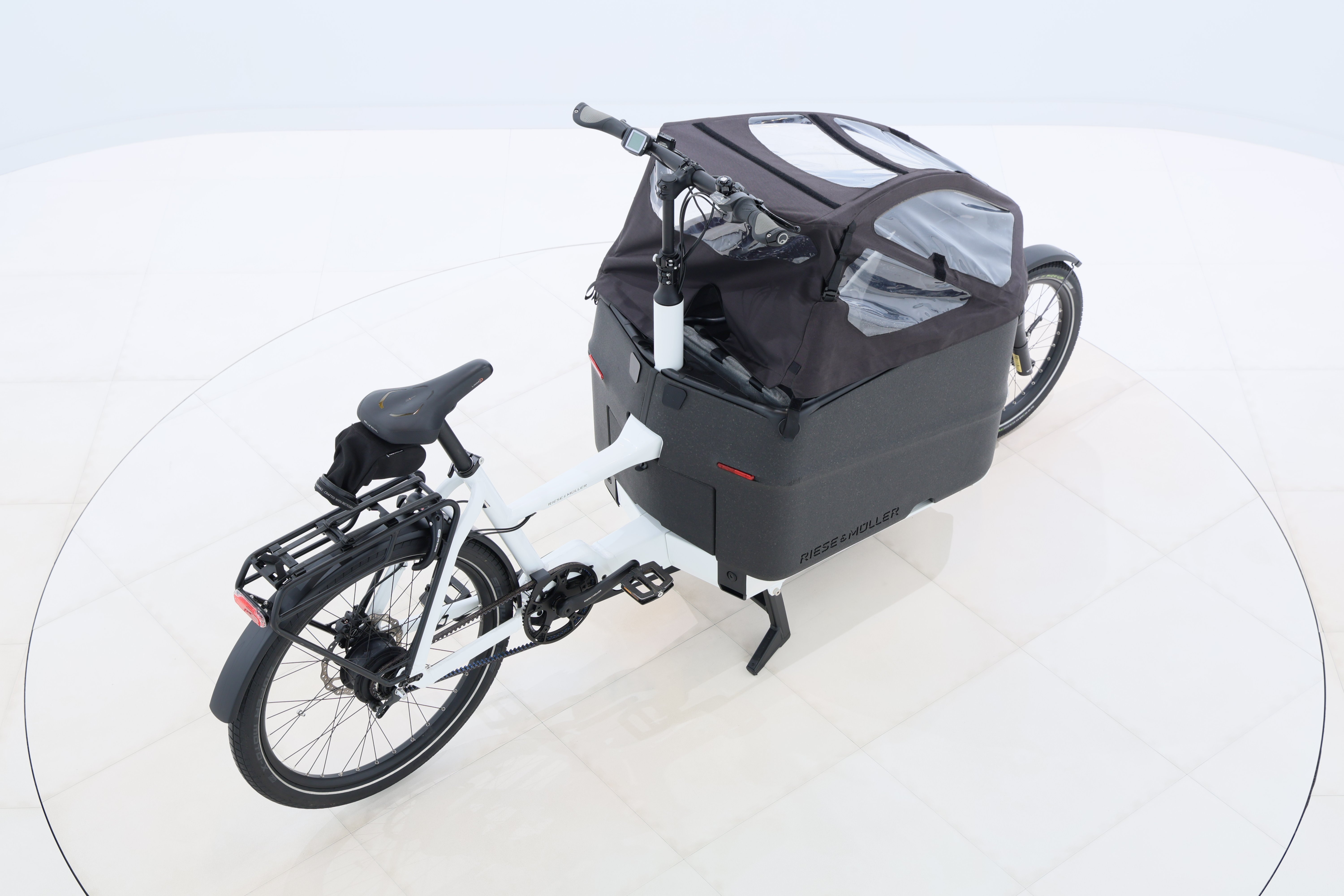 aa6b3eb7-946f-44c5-b27e-3eb8e64e014e