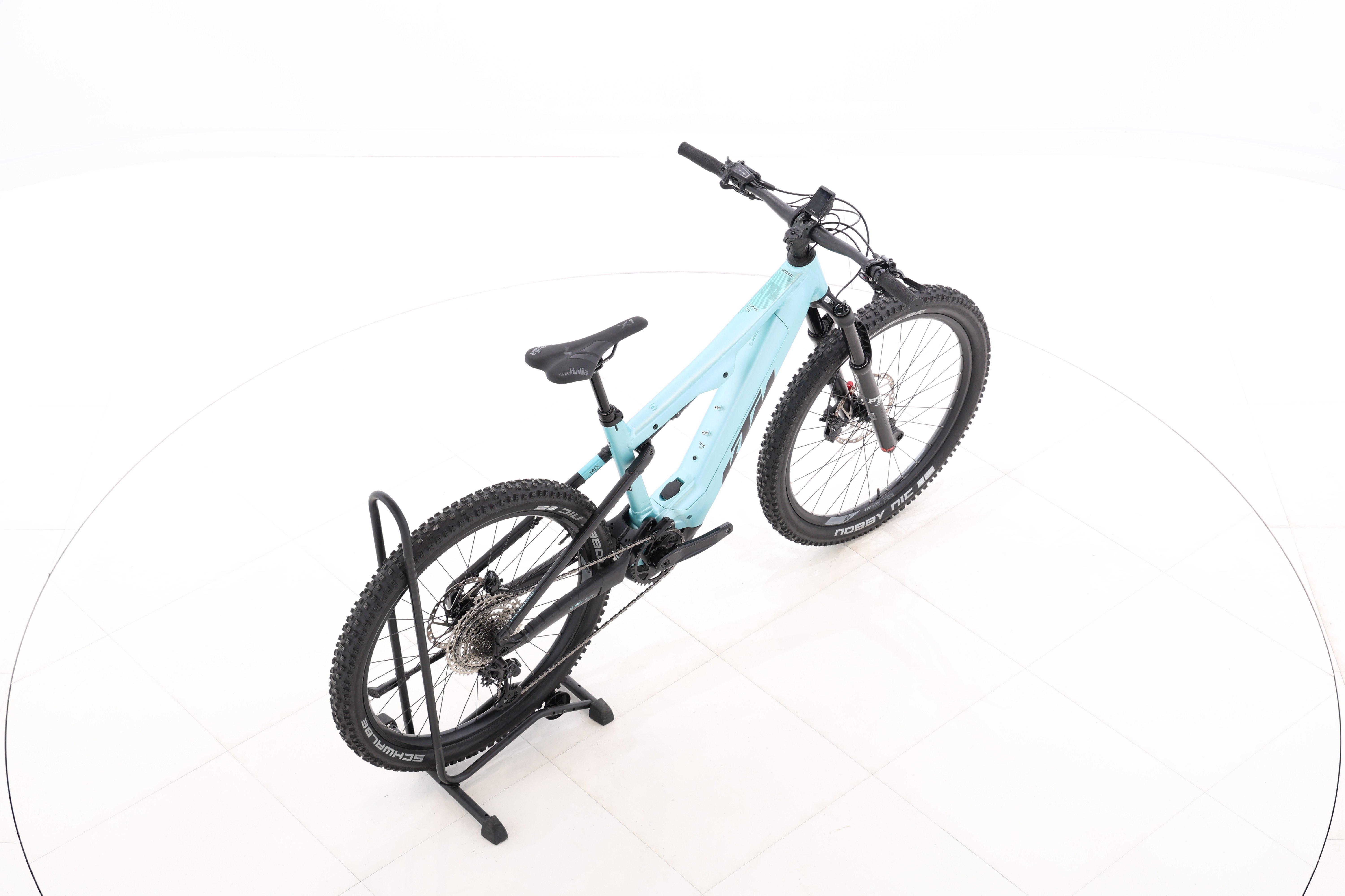 c243d8f1-ba42-491a-ab52-0581f961aaa3