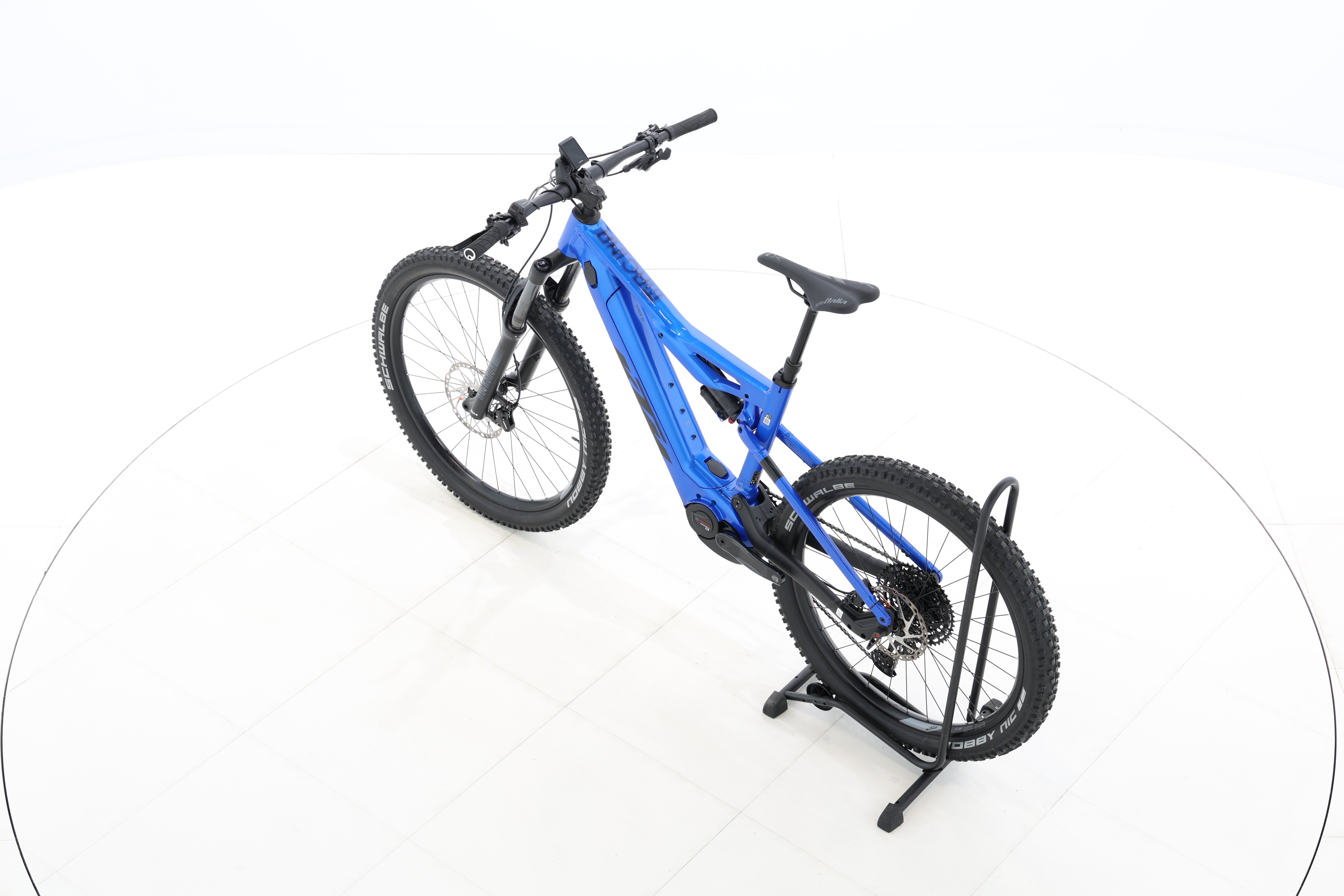 b053546d-3593-41c1-8867-7421c5f71513