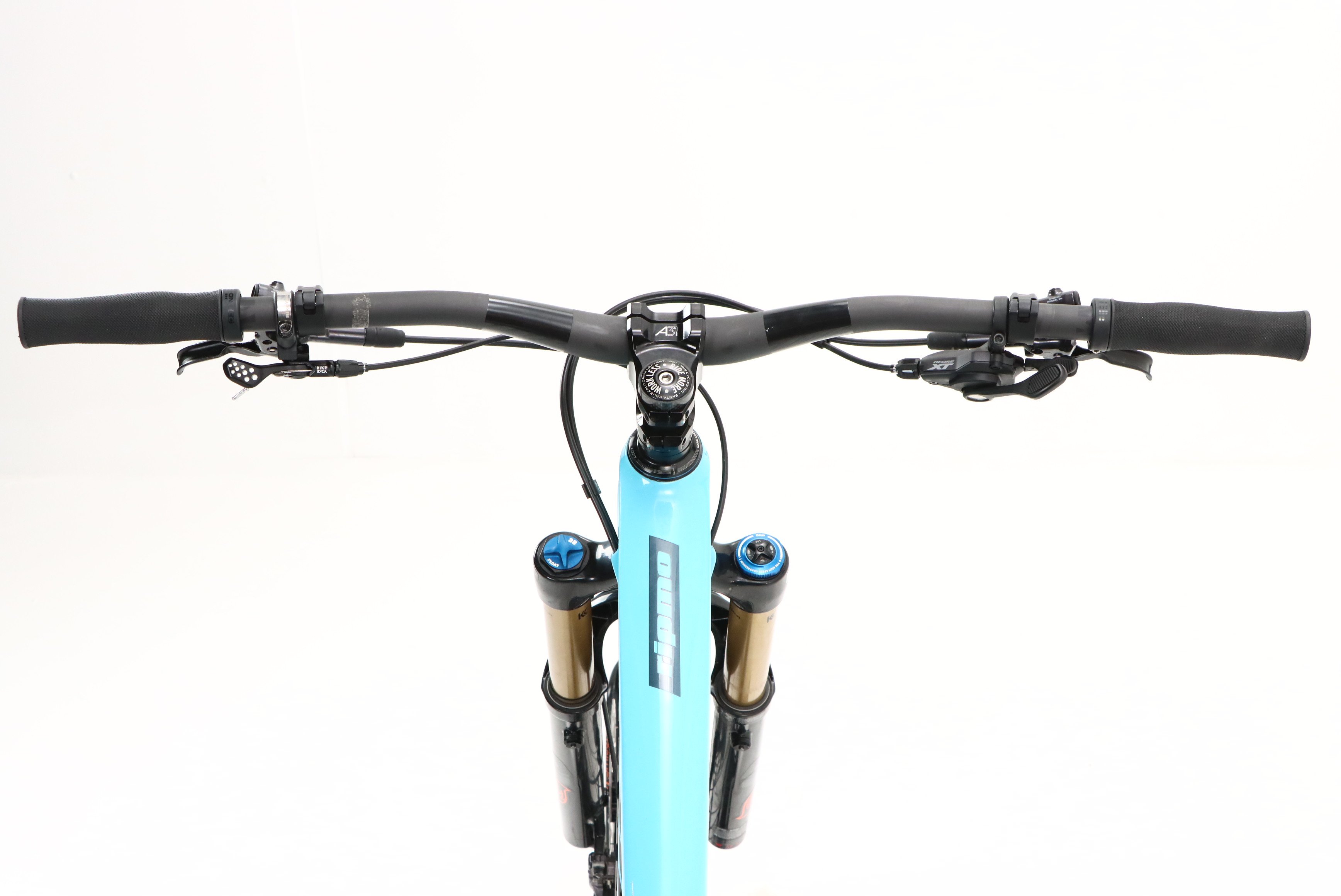 3a0fb4b8-e2b9-403d-906a-ce41d7736cc9