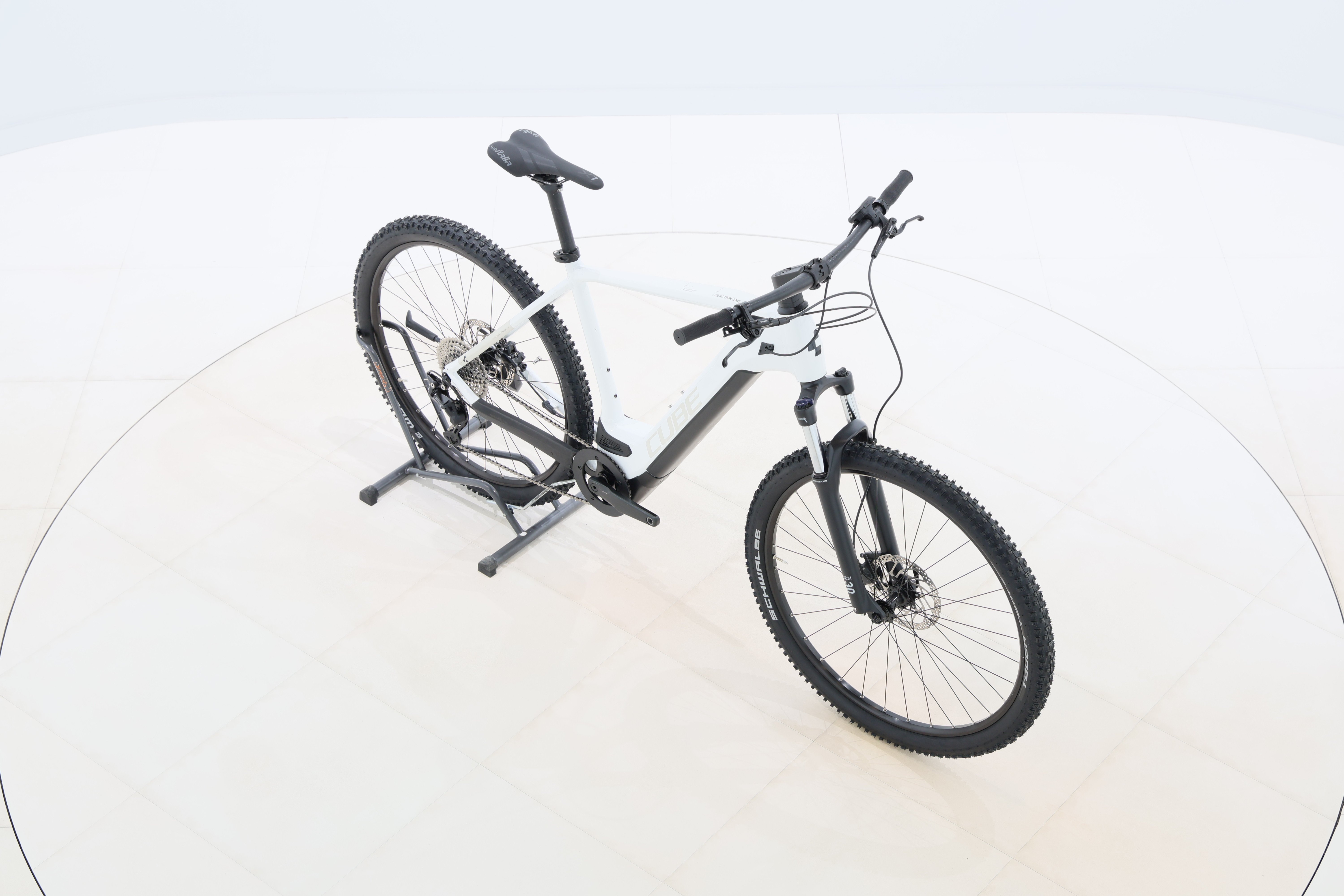 b565c4d6-cd02-49a9-8d44-f15ac71d8fd6