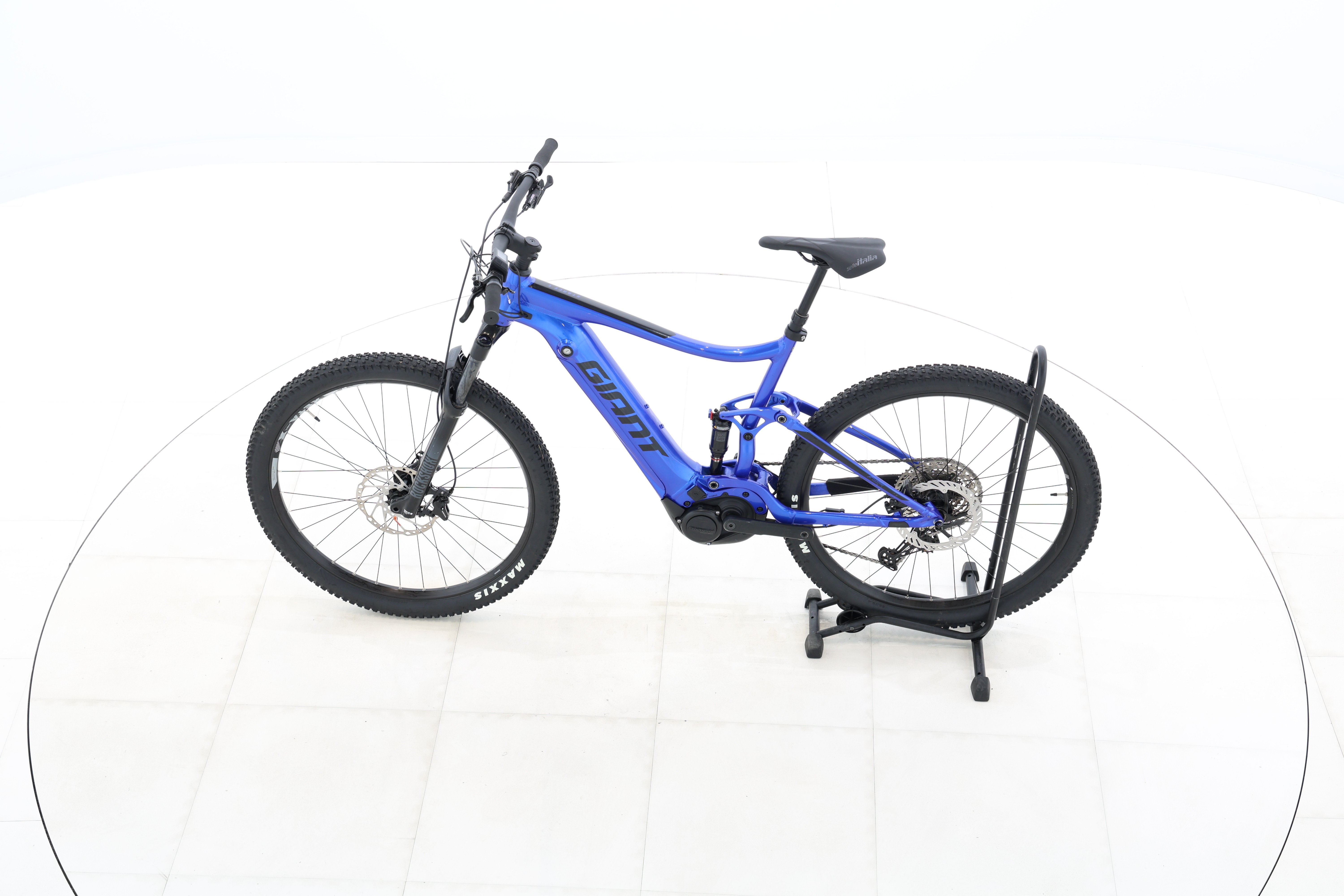 204f49c3-0550-4b85-a1da-76781be2b73c