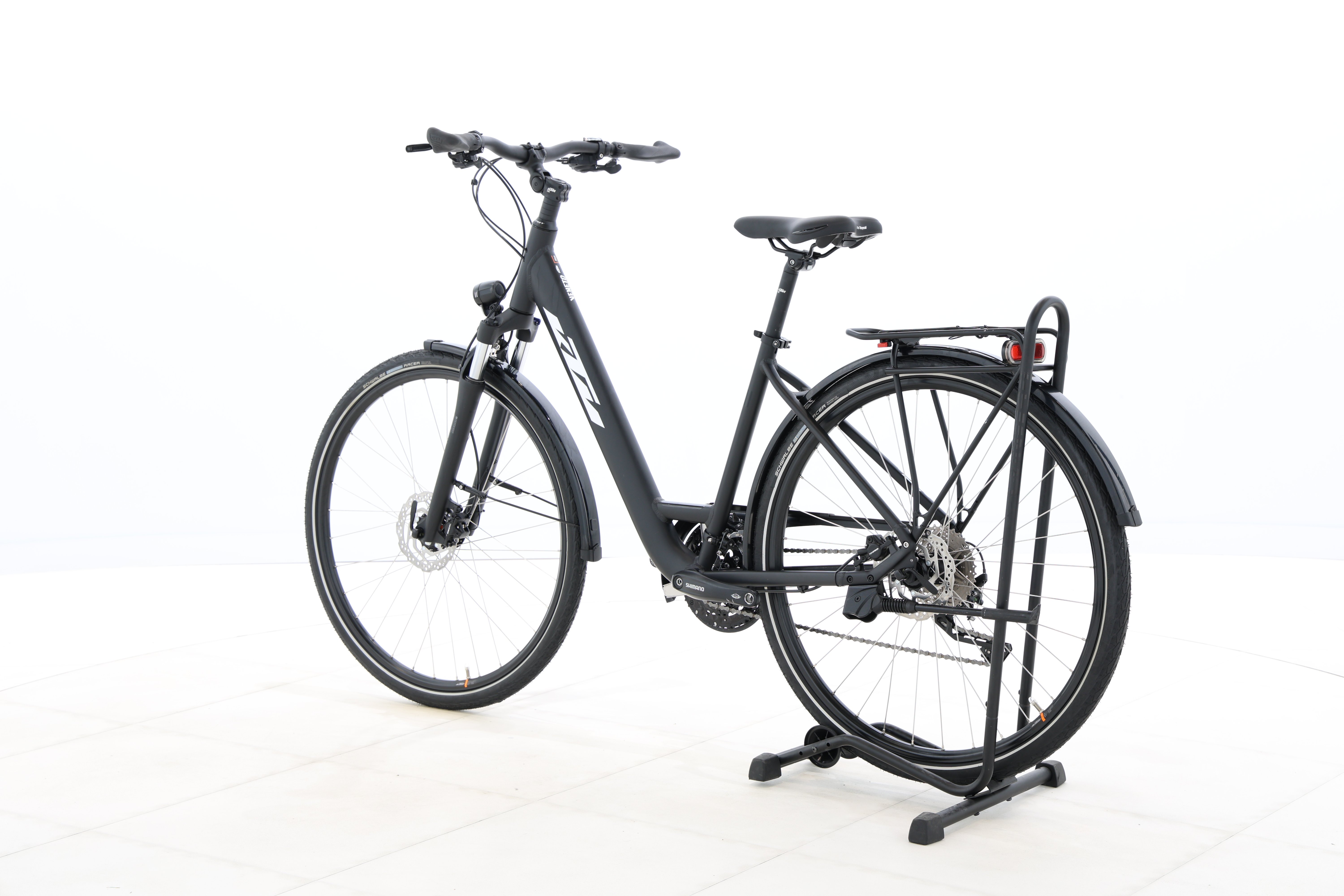 c4fa6f3a-e627-481e-af3f-810f71e56ca2