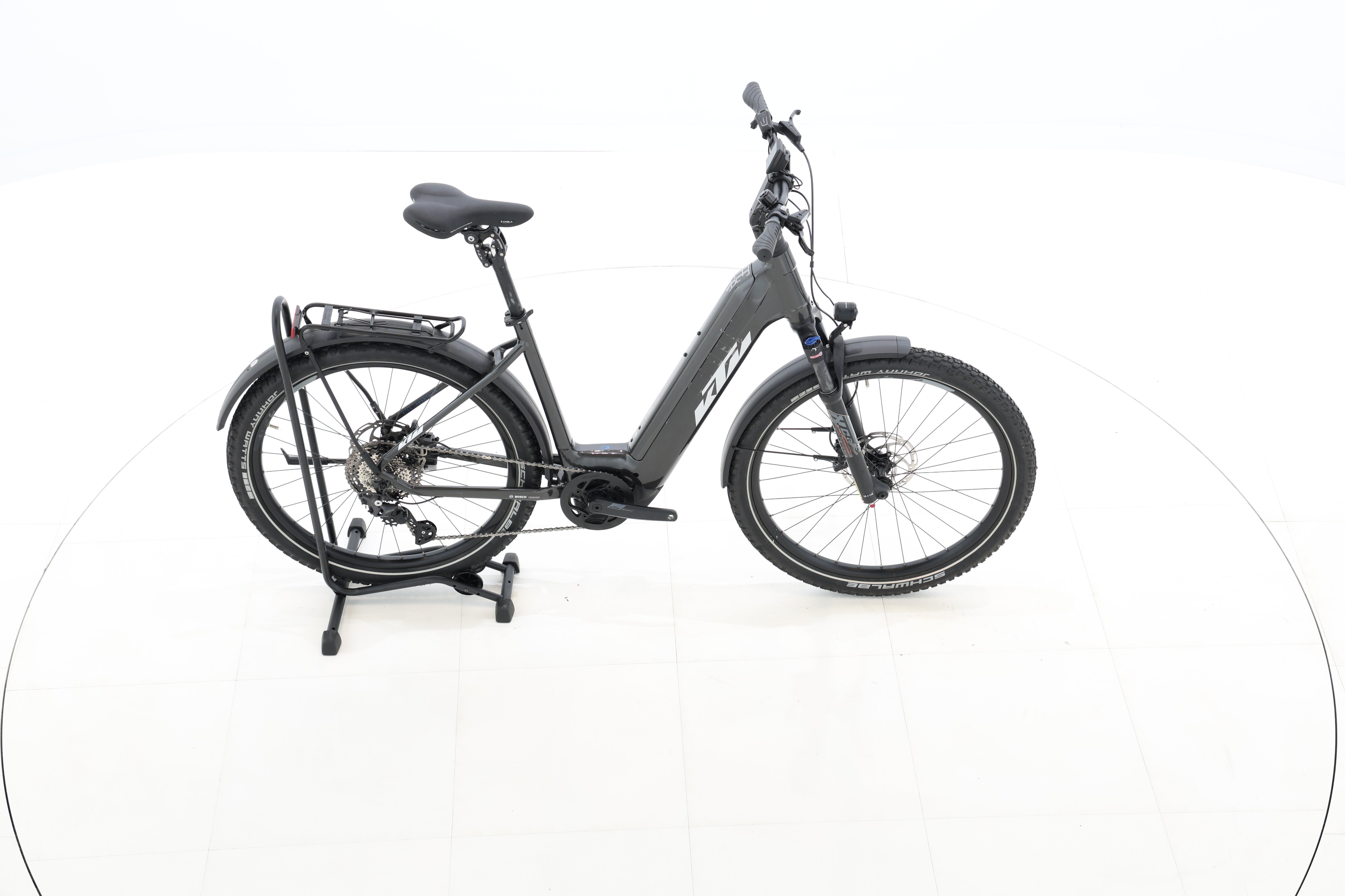 00e3e156-aabe-459a-8f47-12d469cbb59f