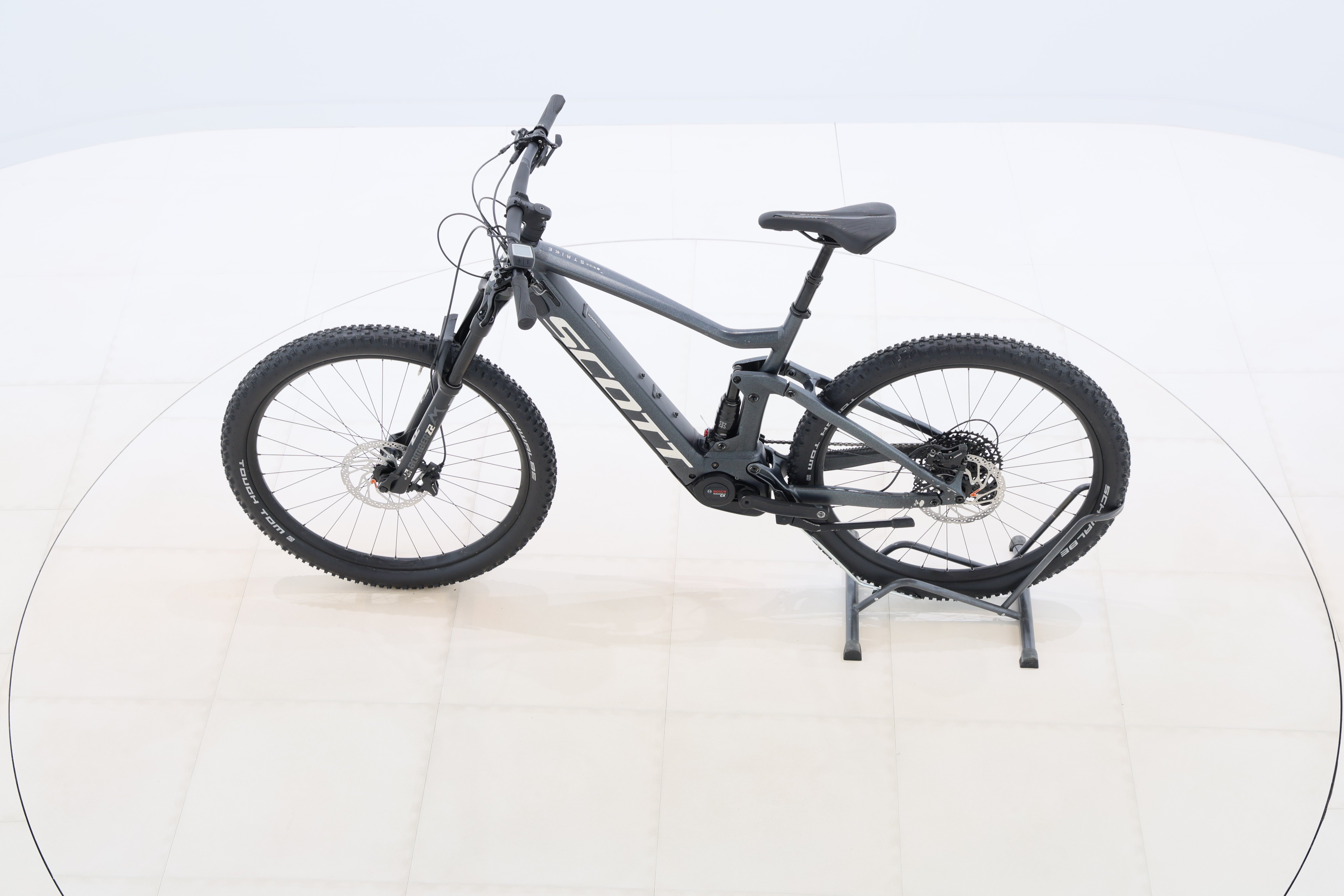 f83bac3a-a4bb-417c-a12d-512cf3a6f5dd