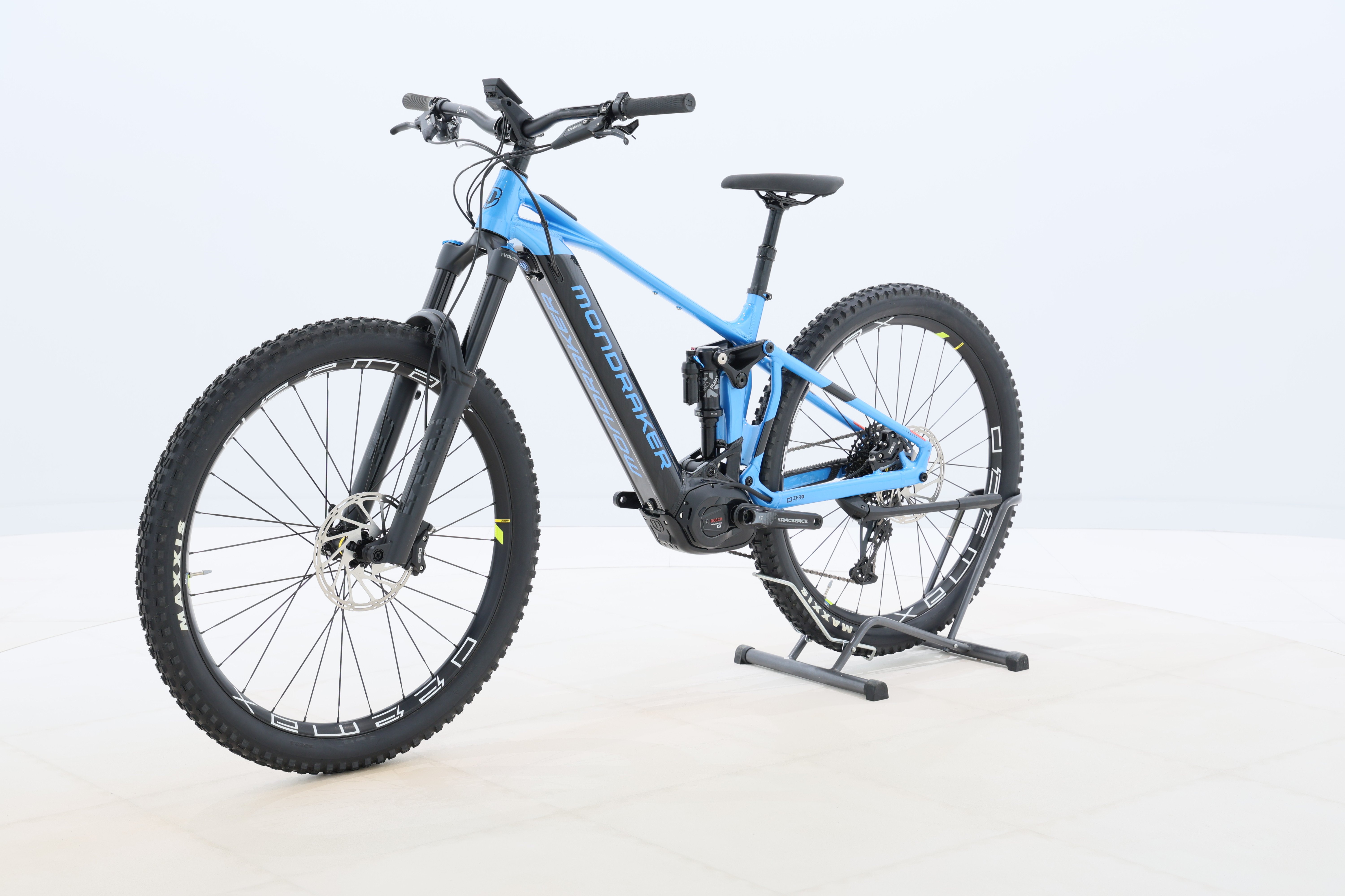 f1b96b0f-a420-452a-9b0a-493e4d71d25b