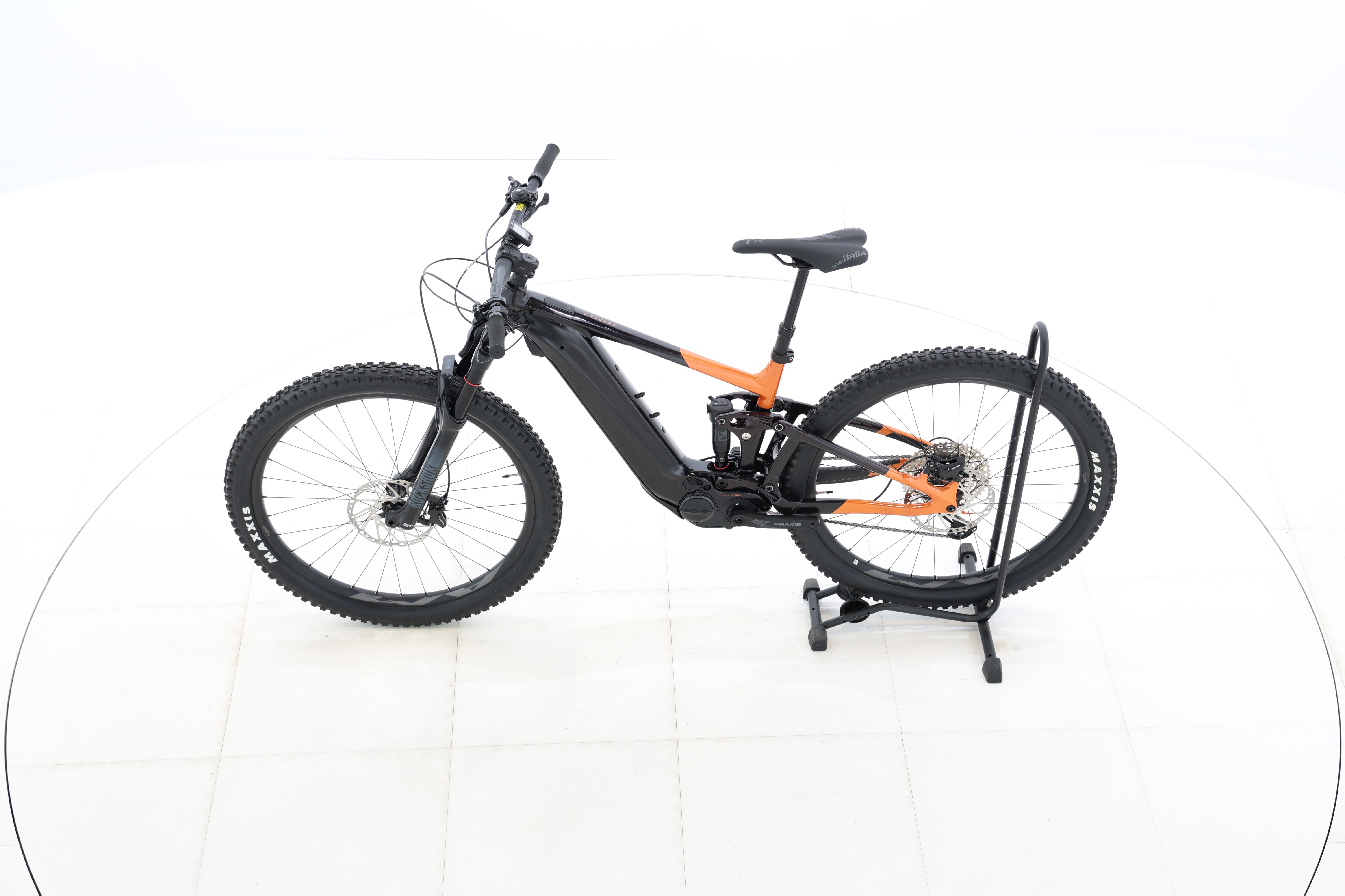 9e3605ac-07c4-4932-a2e9-f51ca1940985