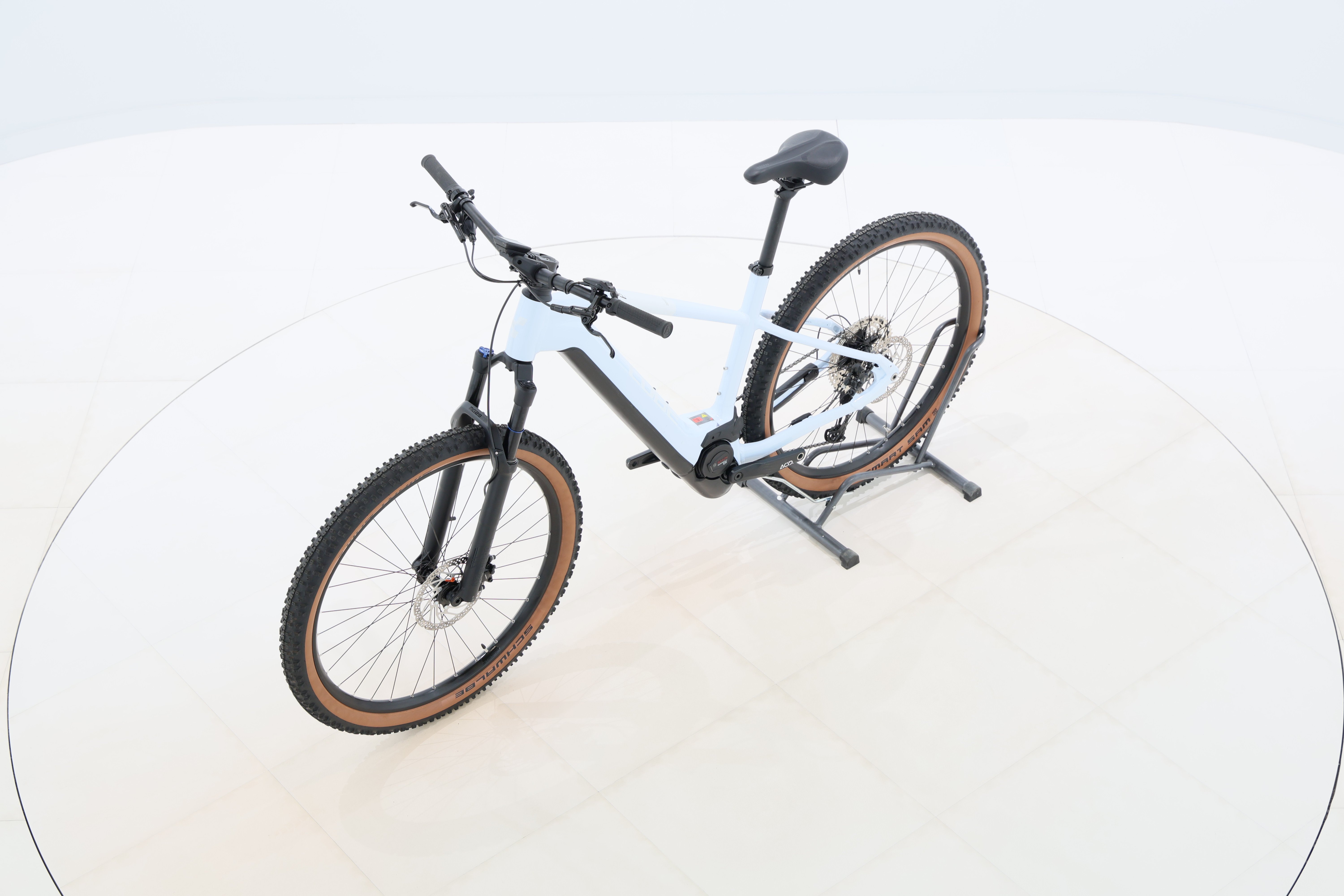 bb8ca334-aa4f-420f-942b-8425b1480f0f